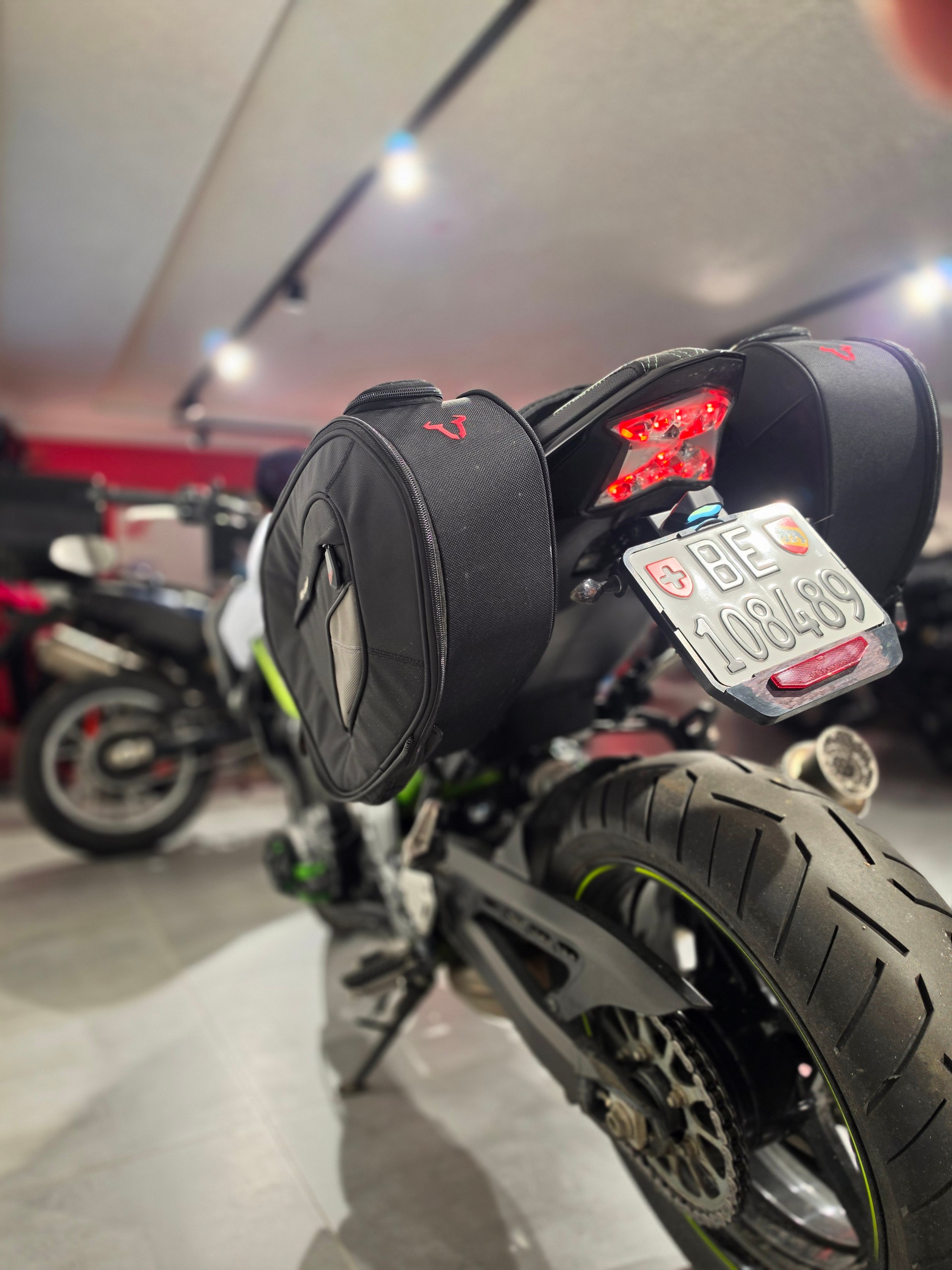 KAWASAKI Z 900-image-8