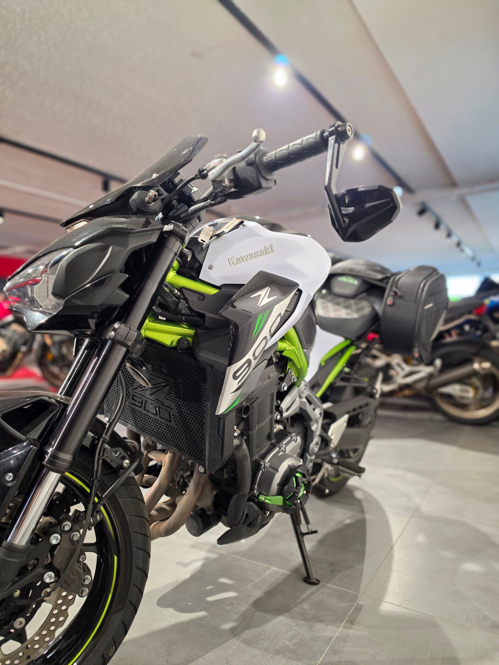 KAWASAKI Z 900-image-10