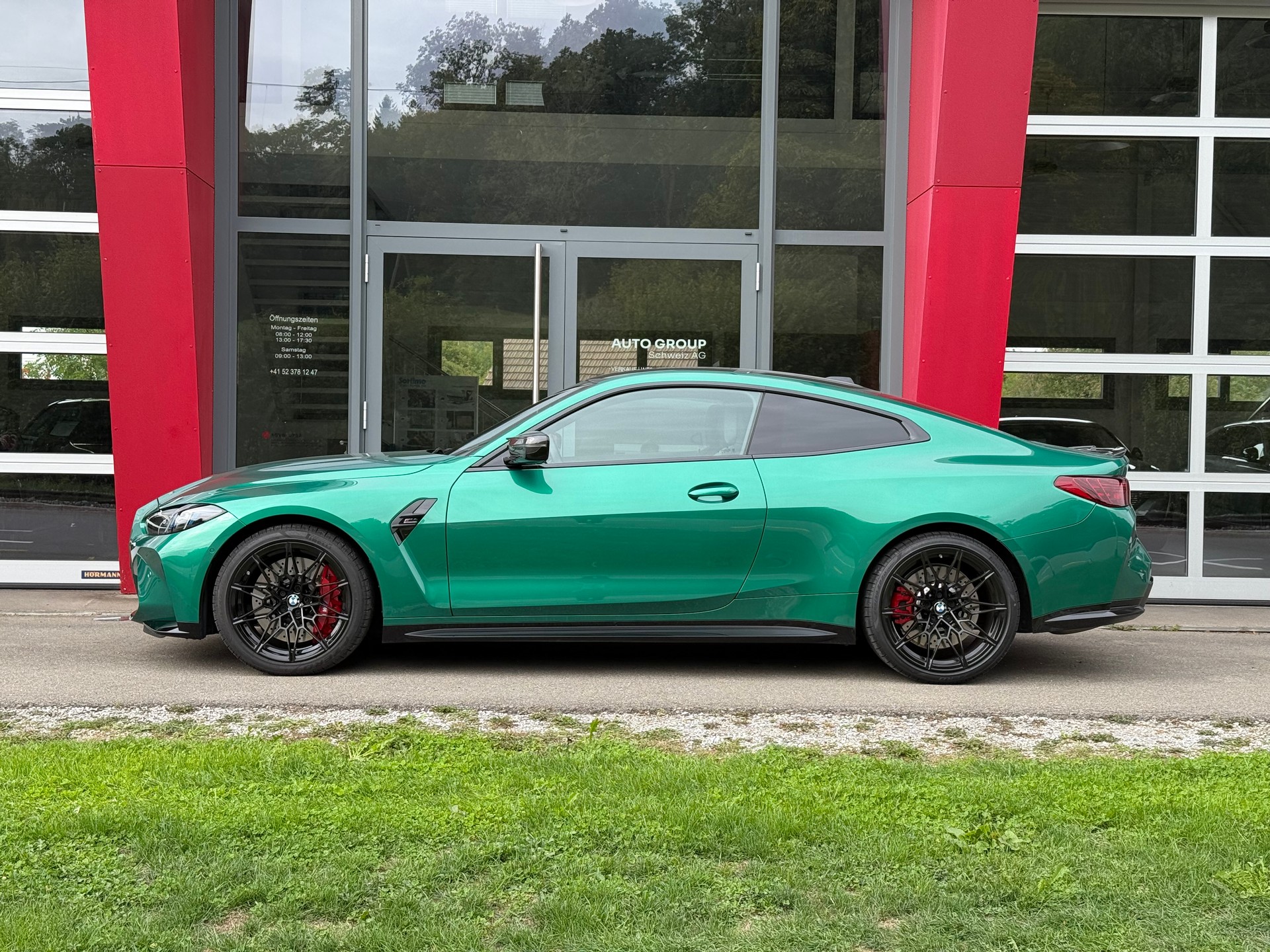 BMW M4 Coupé Competition M xDrive-showroom-element-1