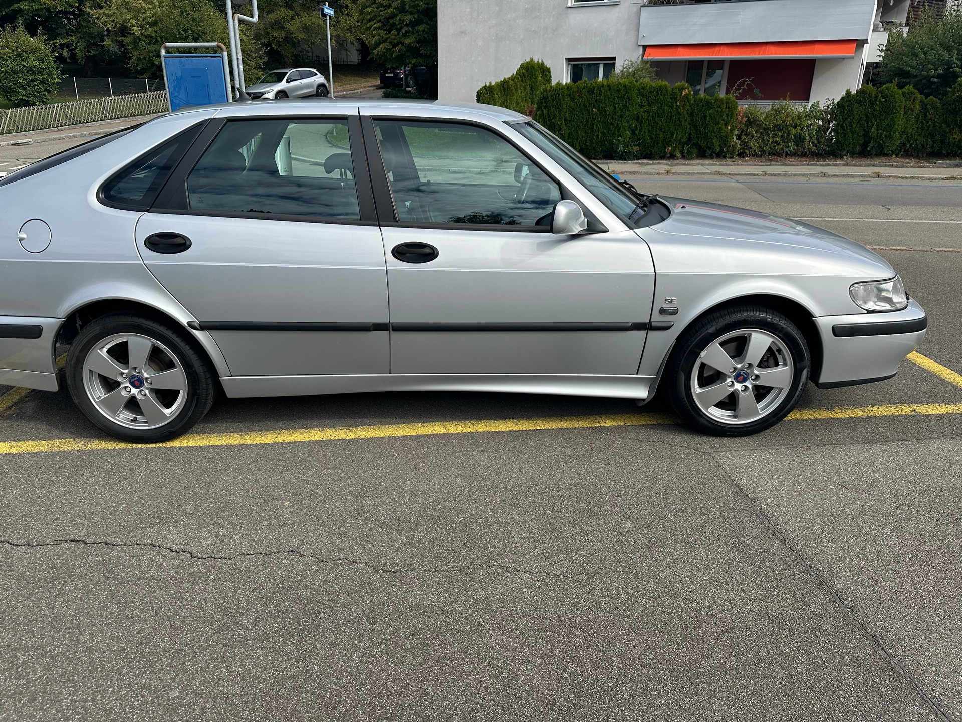 SAAB 9-3 2.0i-16 LPT SE Anniversary-showroom-element-3