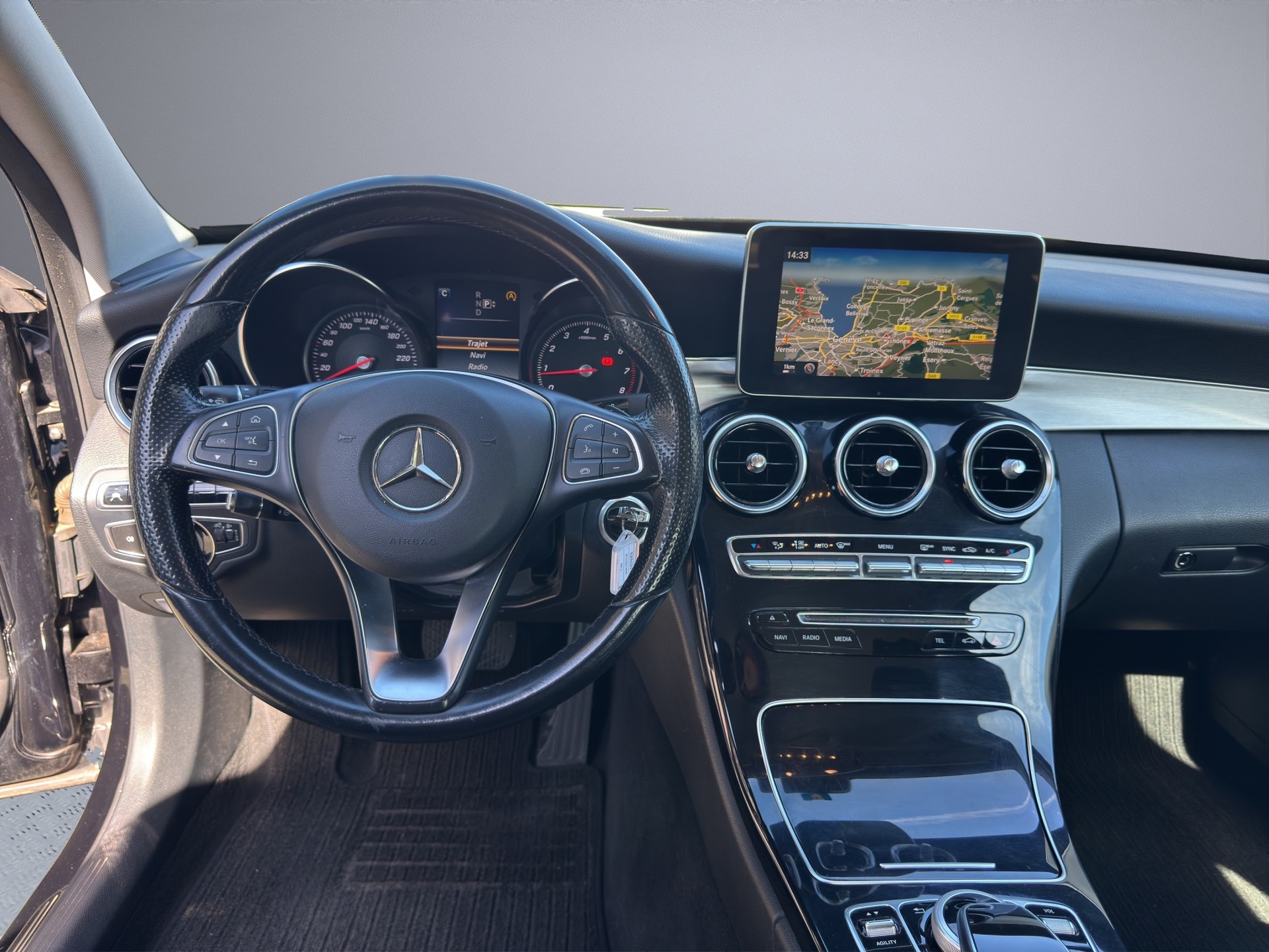 MERCEDES-BENZ C 180 Avantgarde 7G-Tronic-image-11