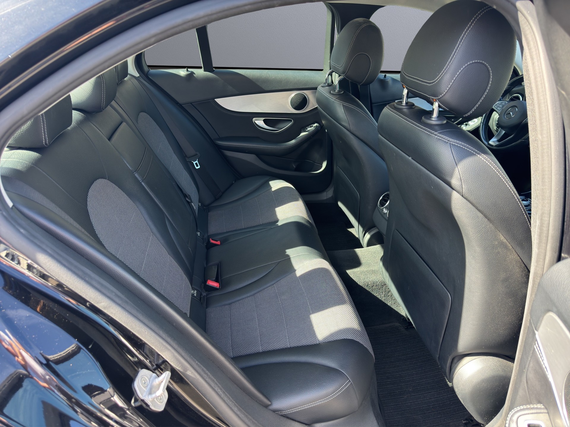 MERCEDES-BENZ C 180 Avantgarde 7G-Tronic-image-16