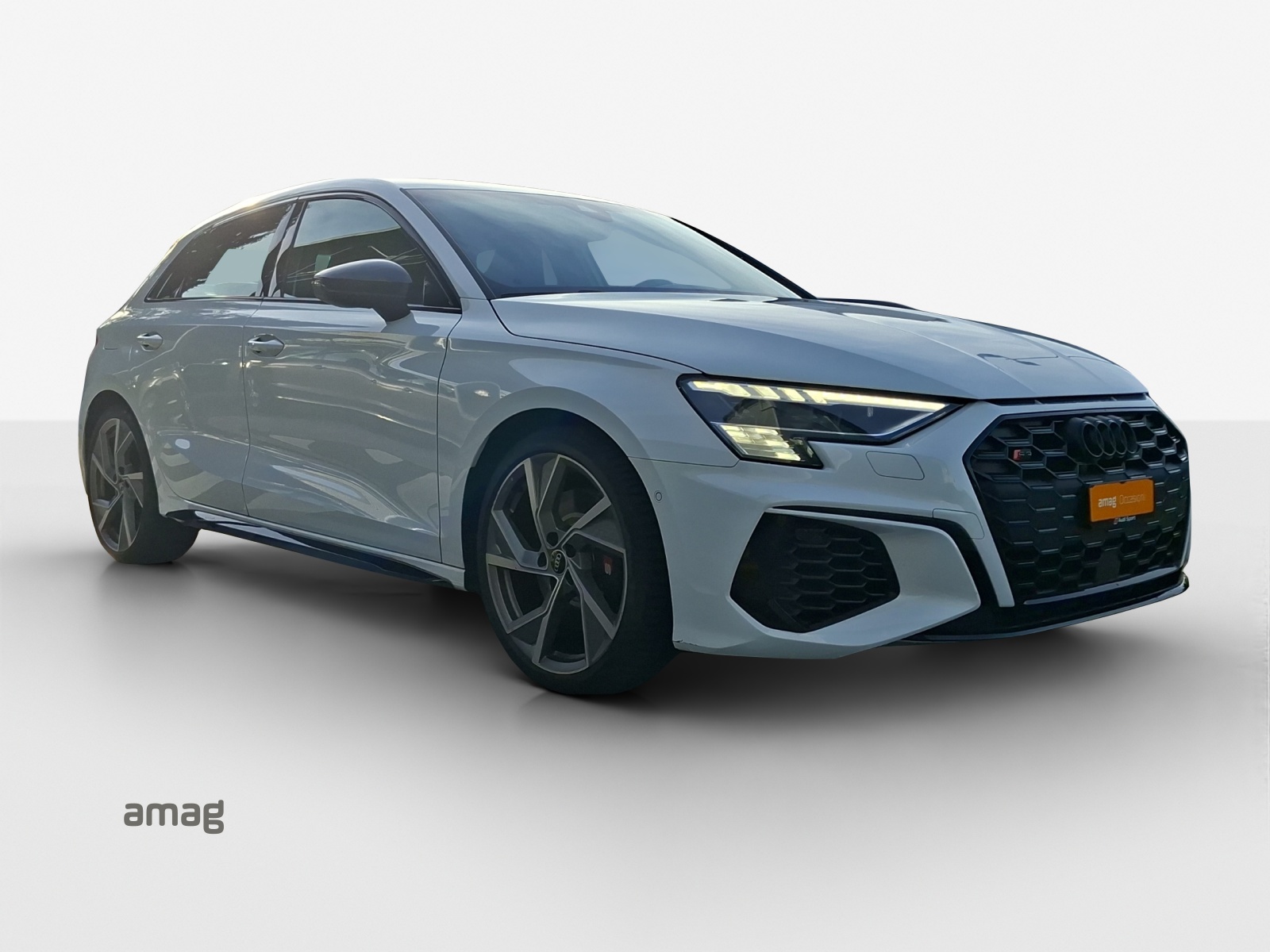 AUDI S3 Sportback 2.0 TFSI quattro S-tronic-image-5