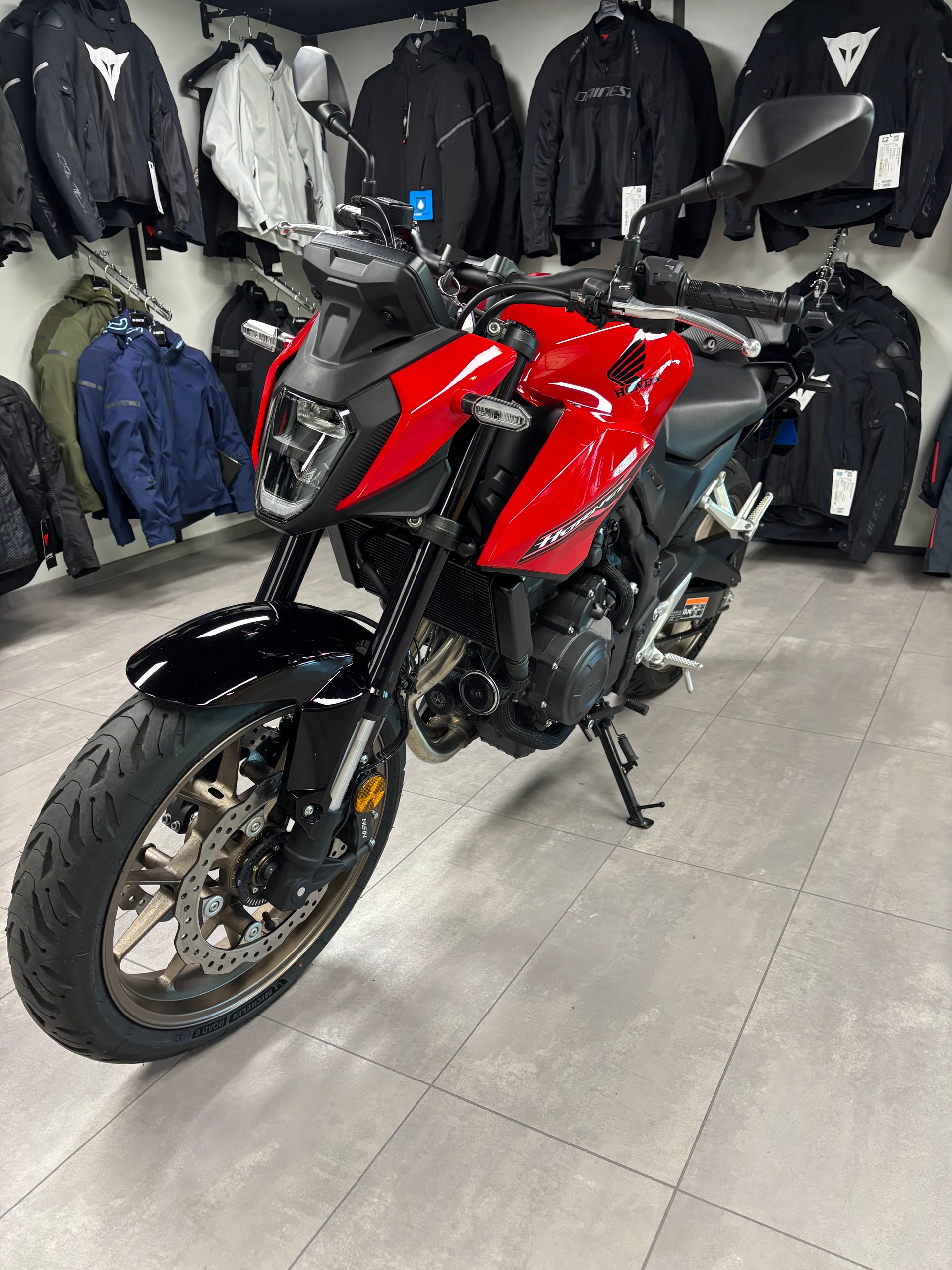 HONDA CB 500 Hornet E-Clutch-image-3