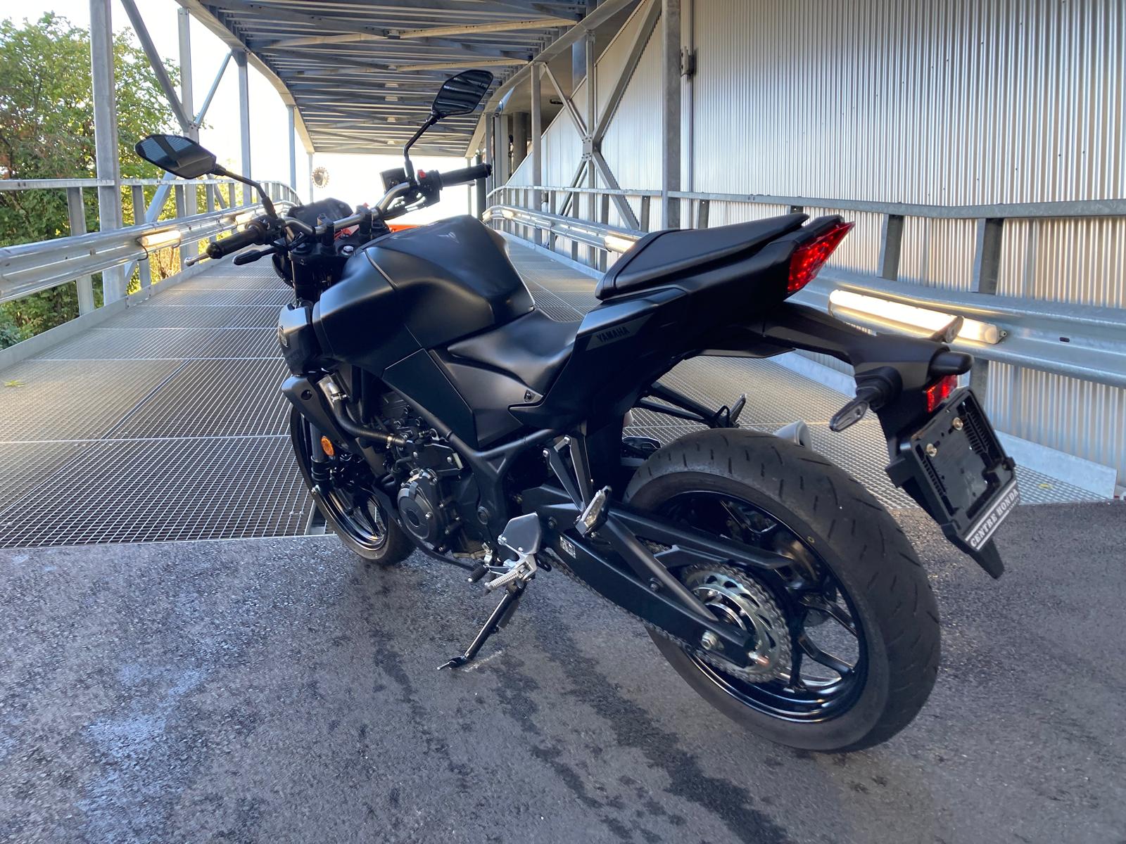 YAMAHA MT-03-image-2