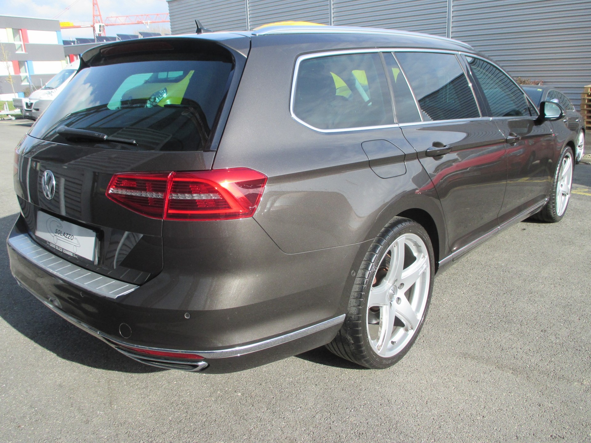 VW Passat Variant 2.0 TDI BMT High. DSG 4Motion-image-4