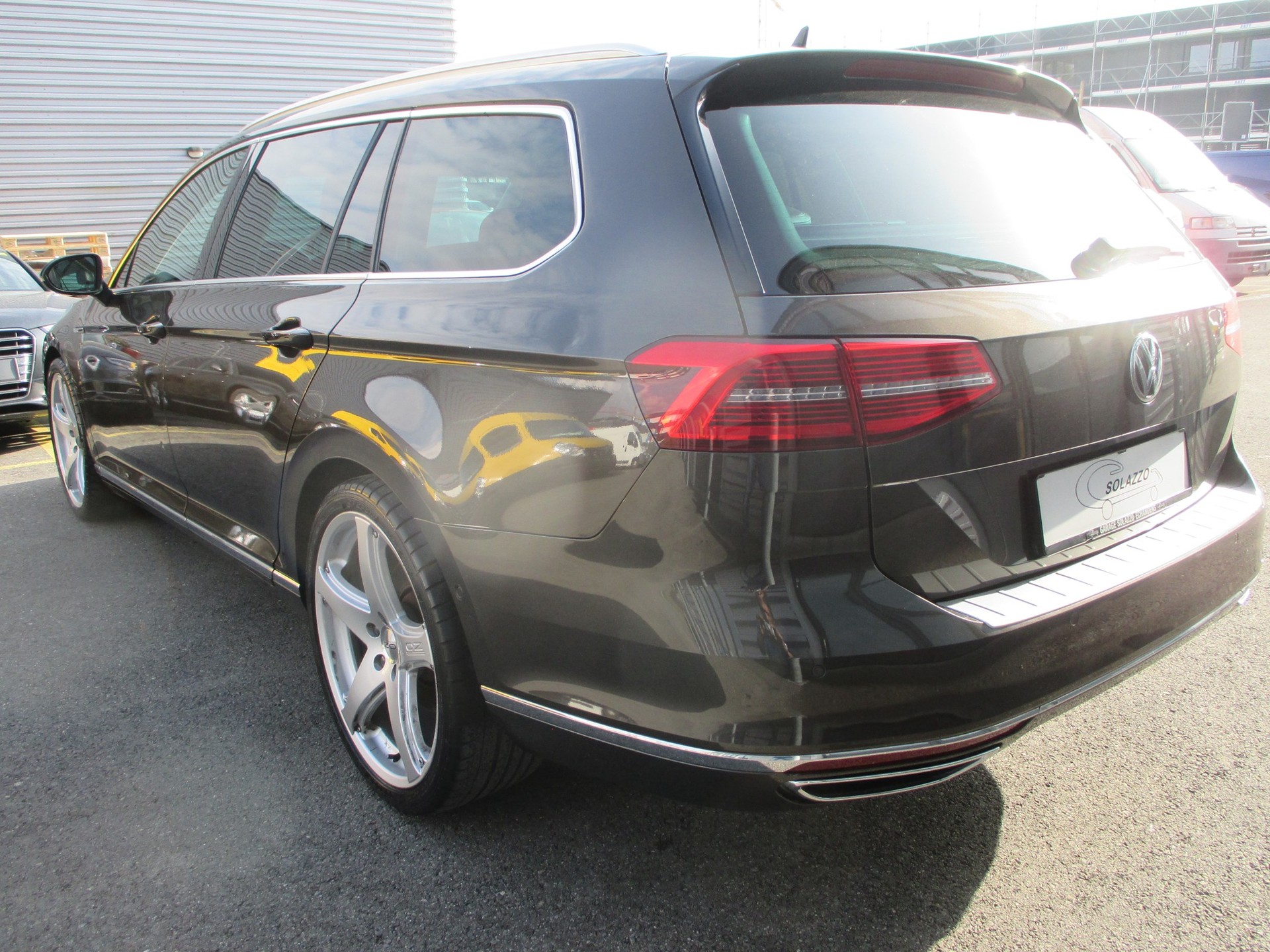 VW Passat Variant 2.0 TDI BMT High. DSG 4Motion-image-6