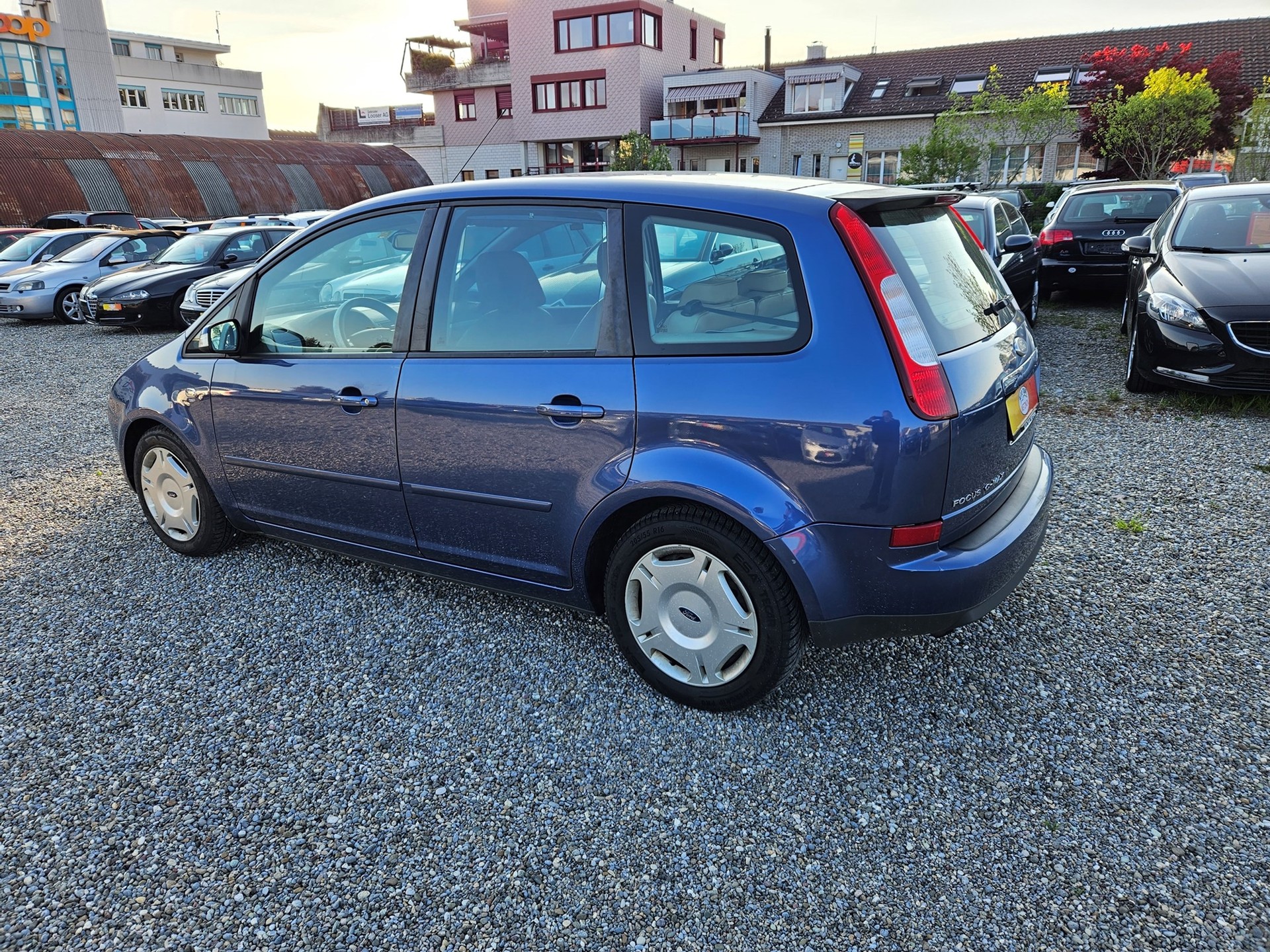 FORD Focus C-Max 2.0 Ghia-image-8