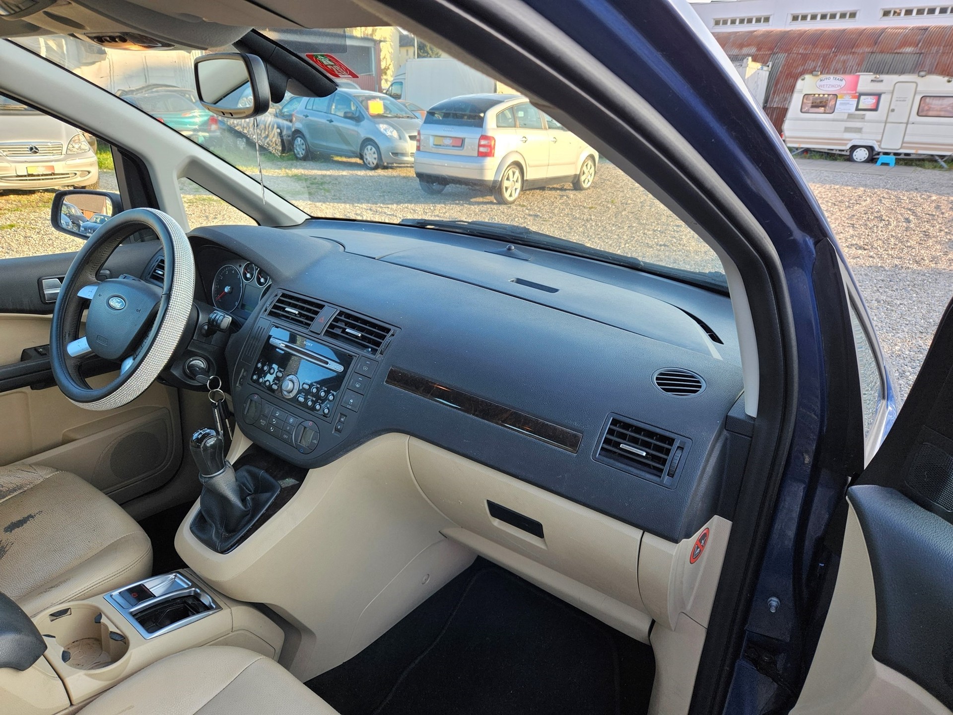 FORD Focus C-Max 2.0 Ghia-image-15