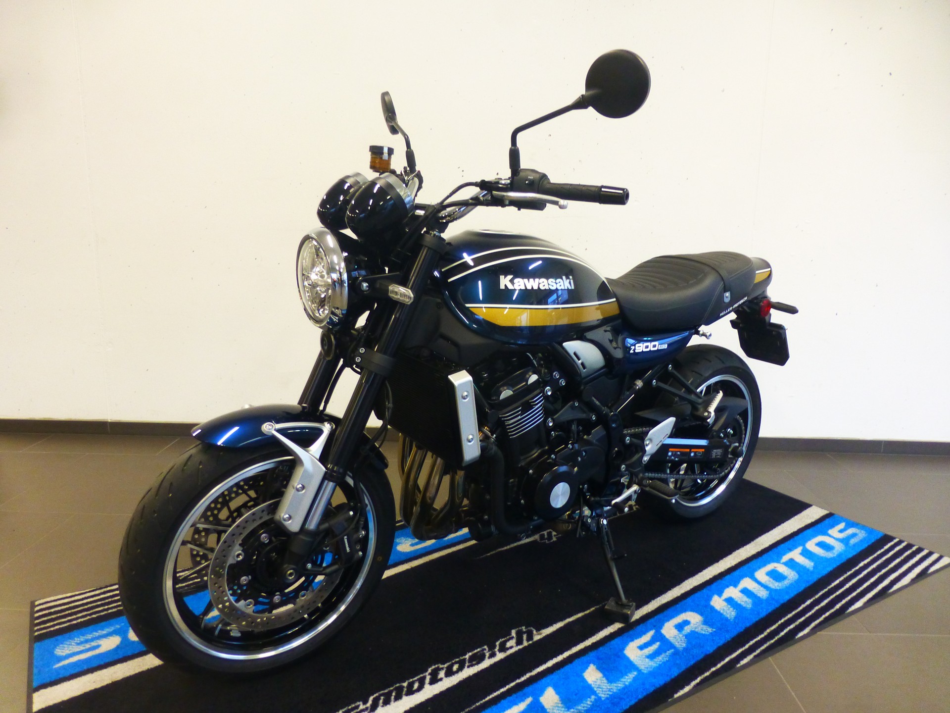 KAWASAKI Z 900 RS-image-6