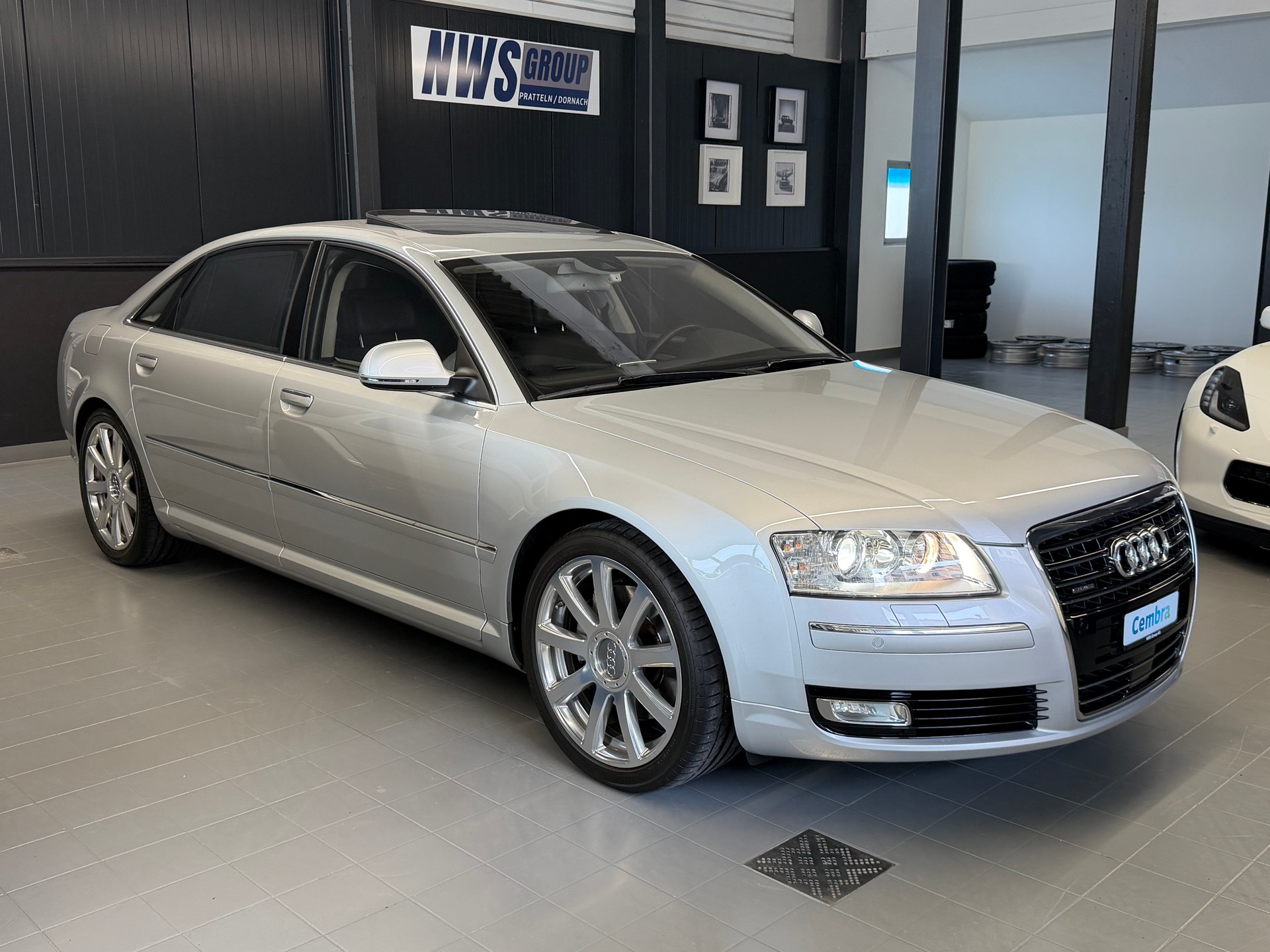 AUDI A8 L 4.2 TDI quattro tiptronic-showroom-element-1