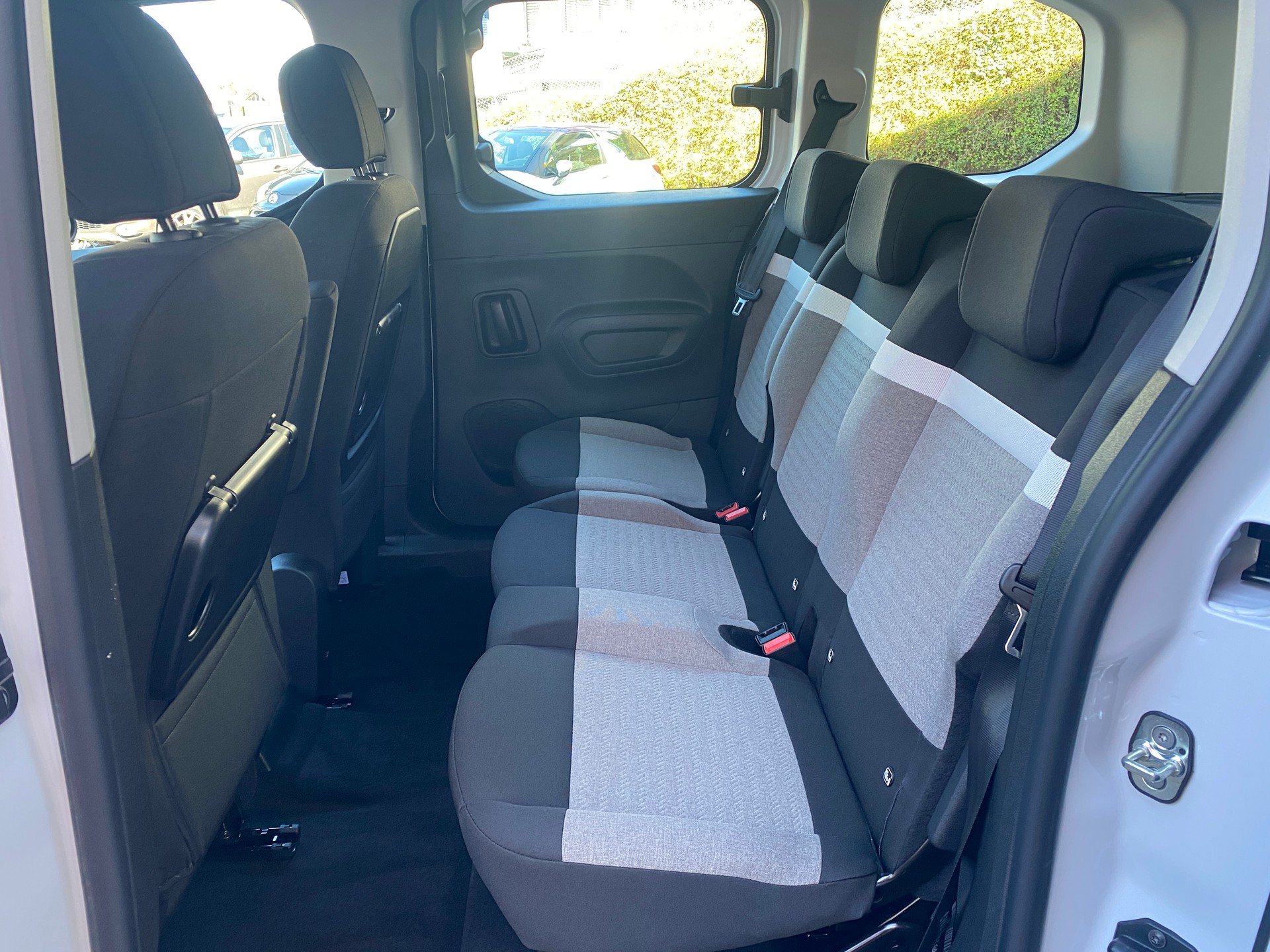 CITROEN Berlingo 1.2i PureTech You-image-7