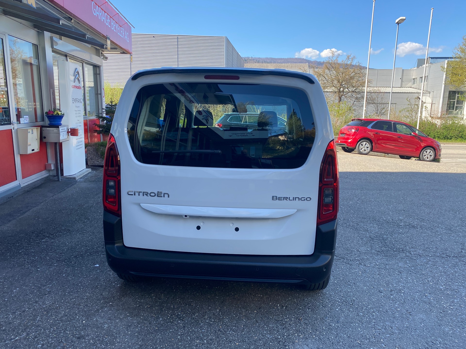 CITROEN Berlingo 1.2i PureTech You-image-4