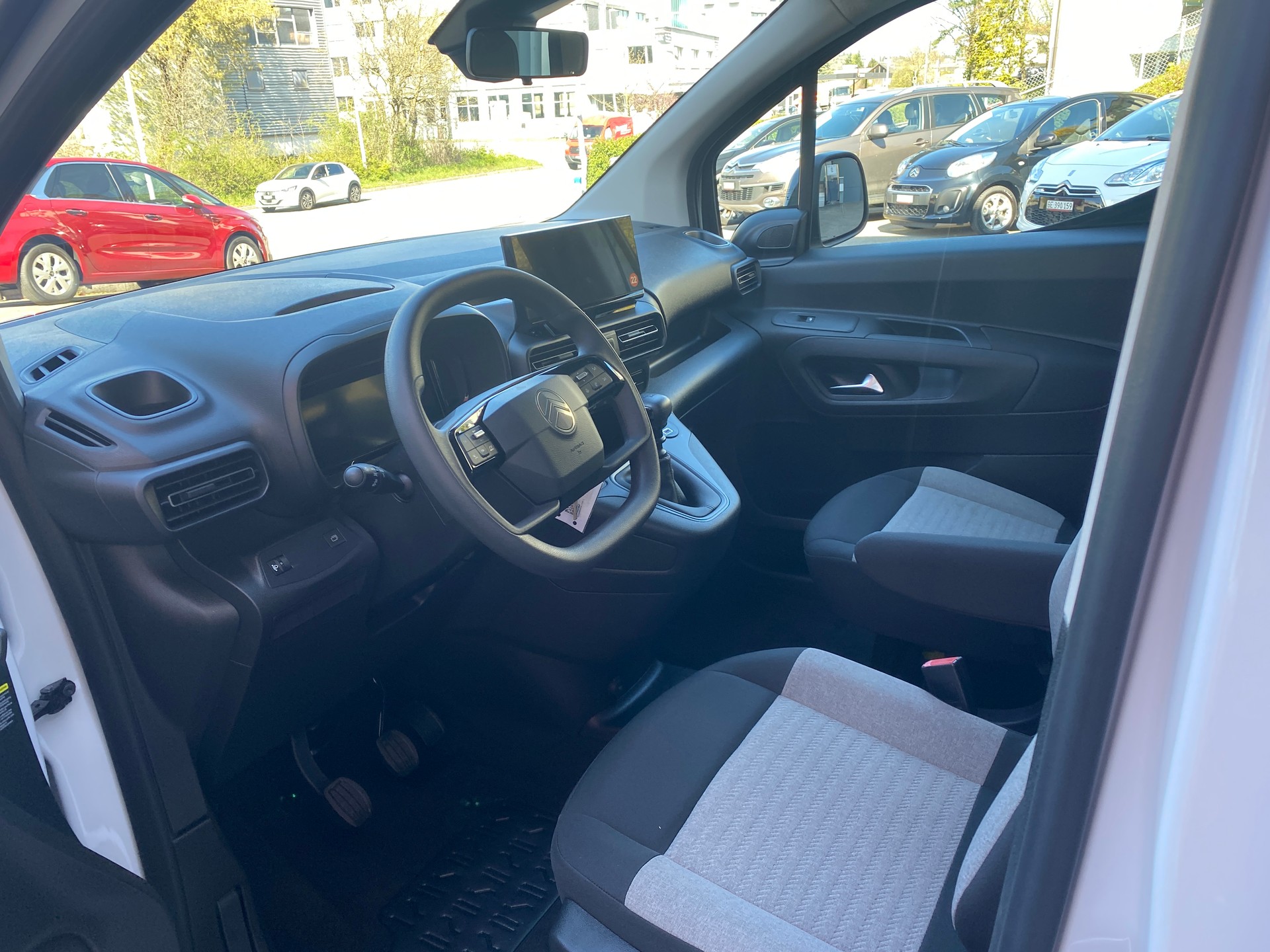 CITROEN Berlingo 1.2i PureTech You-image-6