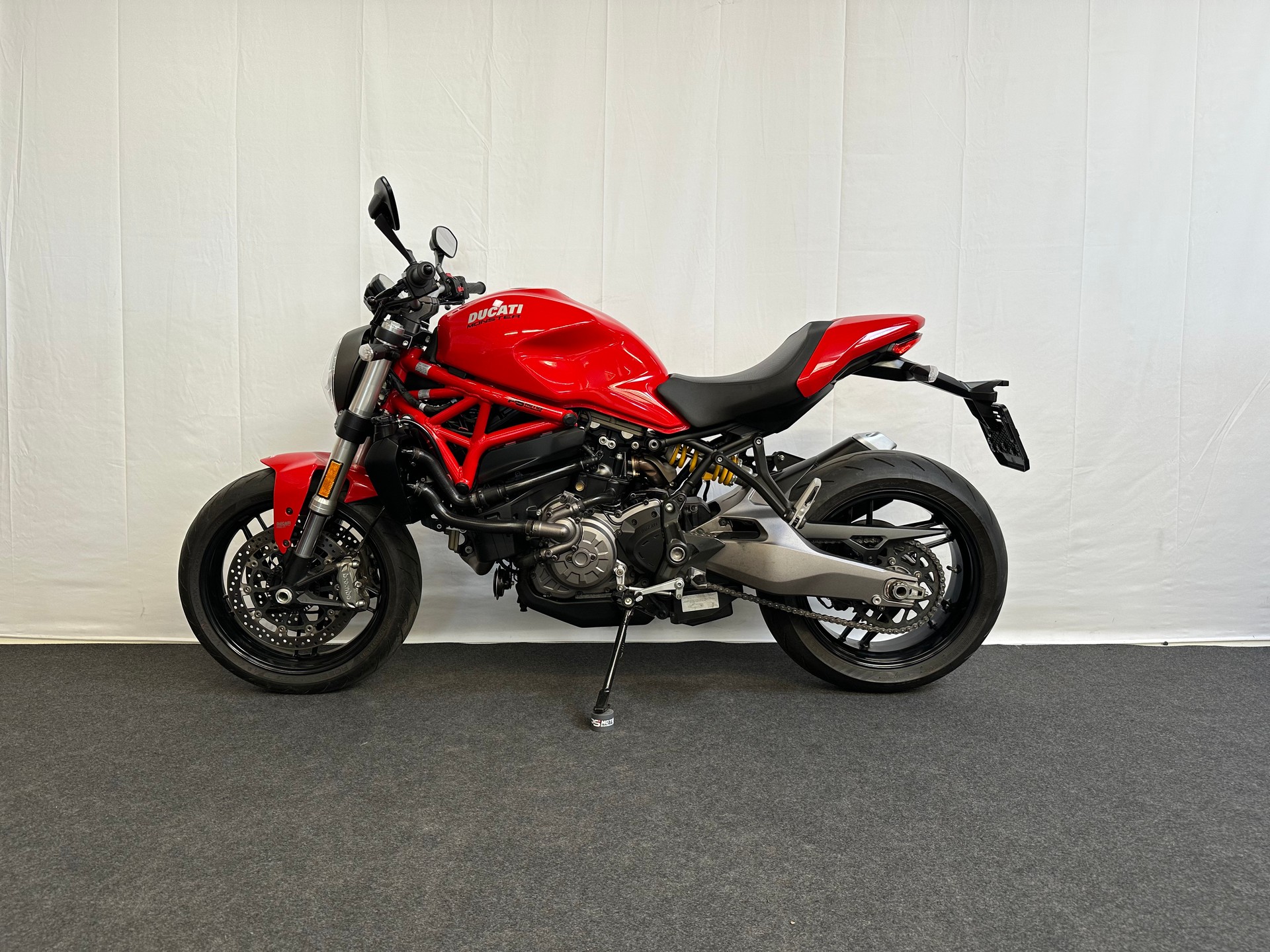 DUCATI Monster 821-image-3