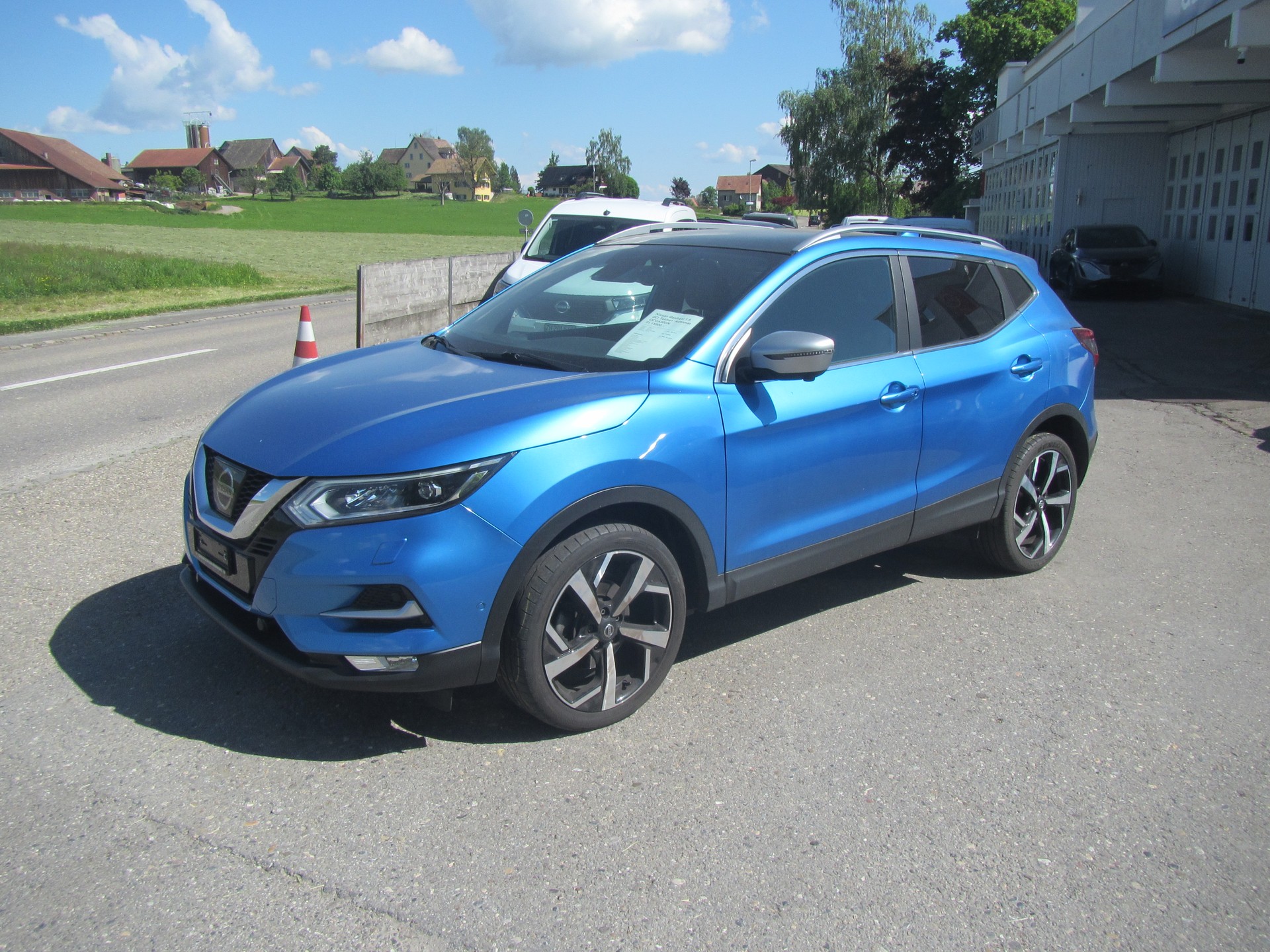 NISSAN Qashqai 1.6 dCi tekna Xtronic CVT-image-1