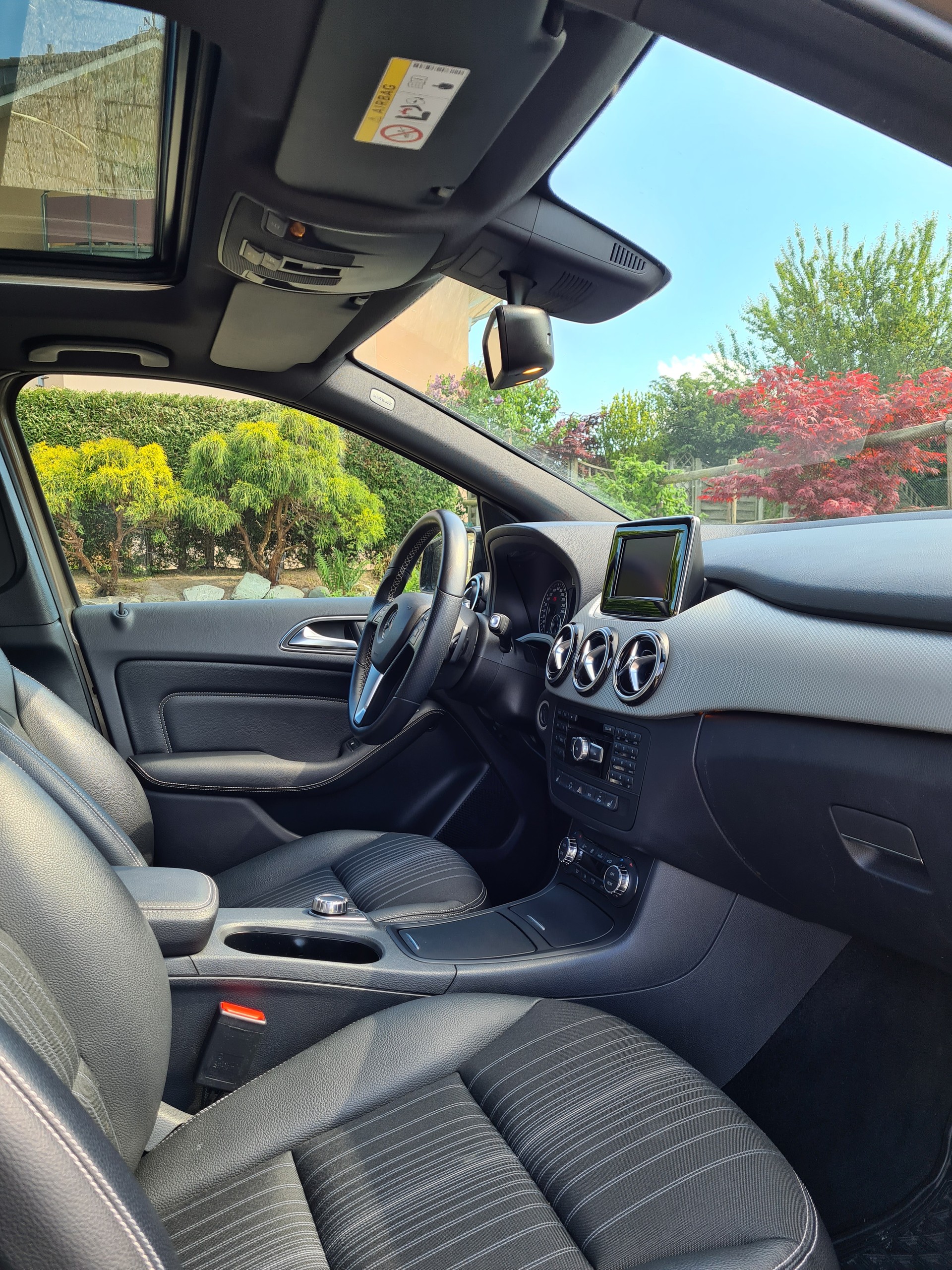 MERCEDES-BENZ B 250 7G-DCT-image-4