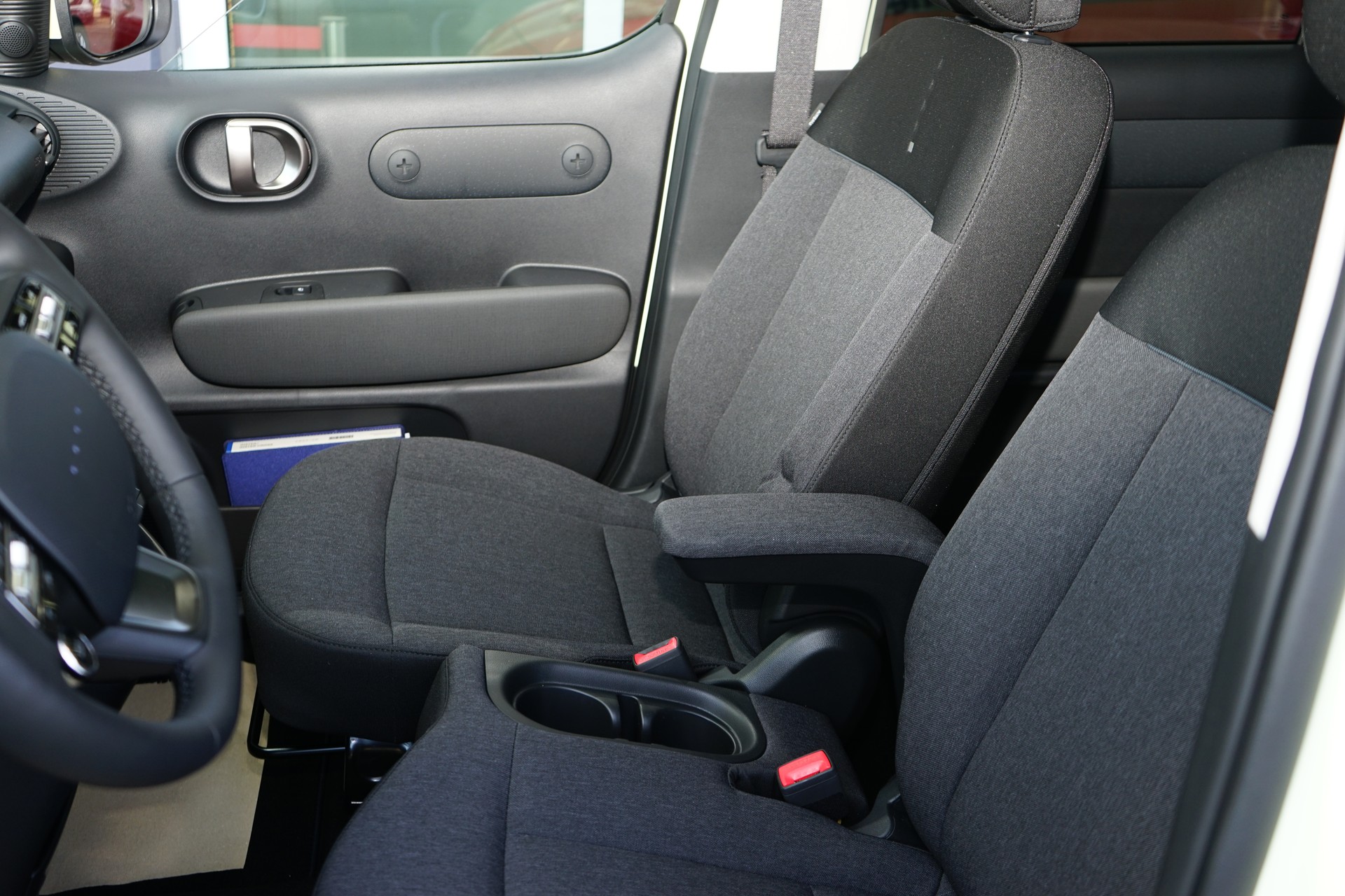 HYUNDAI Inster 49kWh Vertex-image-8