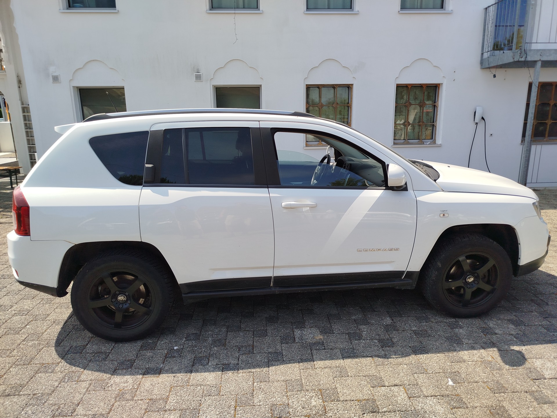 JEEP Compass 2.4 Limited Automatic-image-6