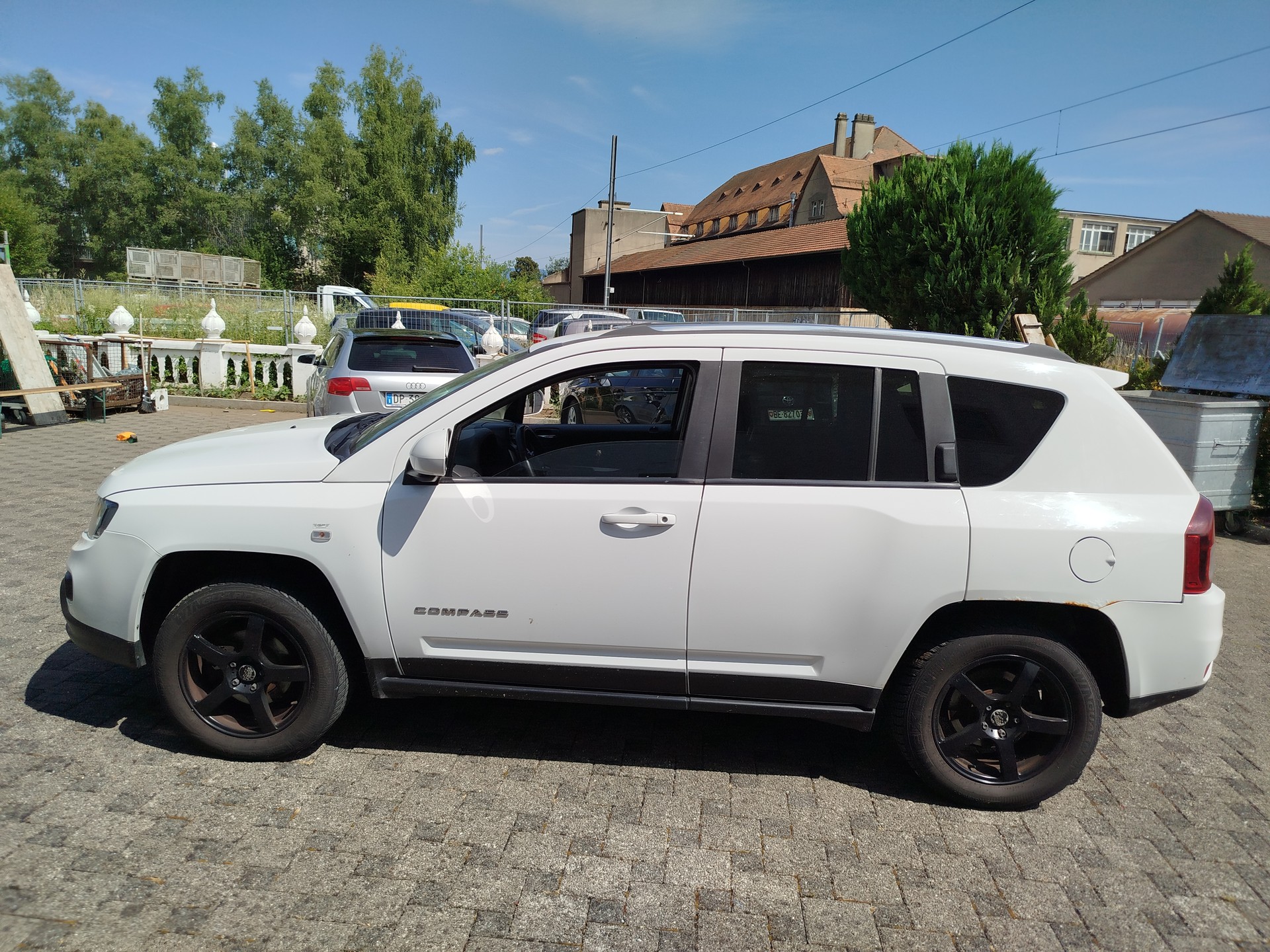 JEEP Compass 2.4 Limited Automatic-image-2