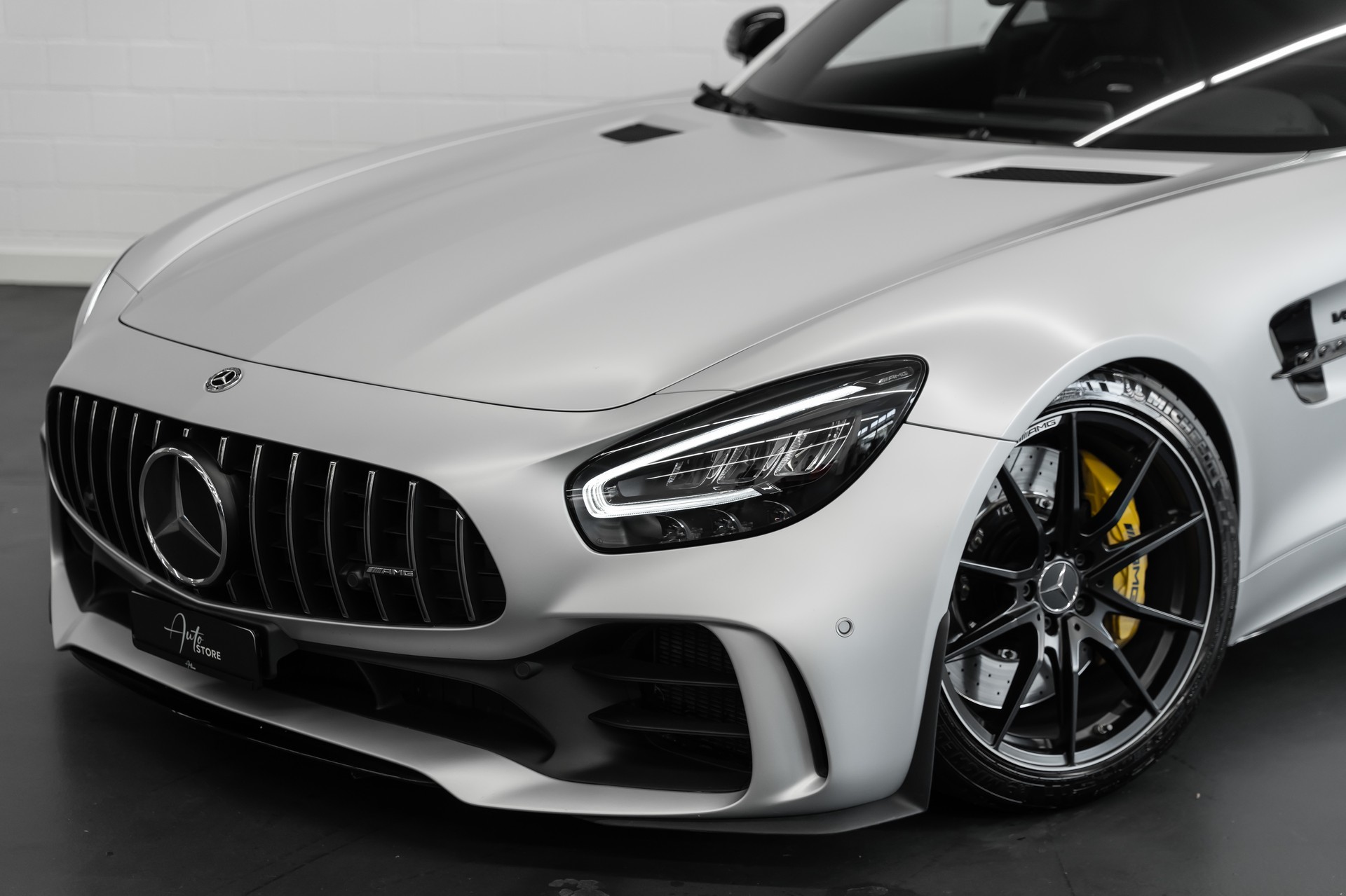 MERCEDES-BENZ AMG GT R Speedshift DCT-image-30