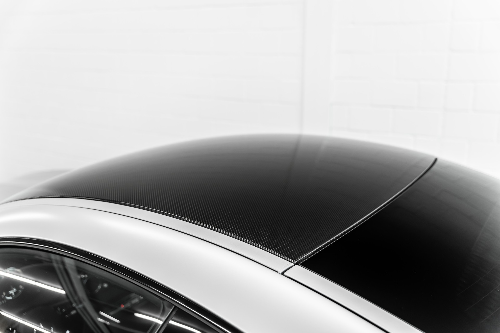 MERCEDES-BENZ AMG GT R Speedshift DCT-image-14