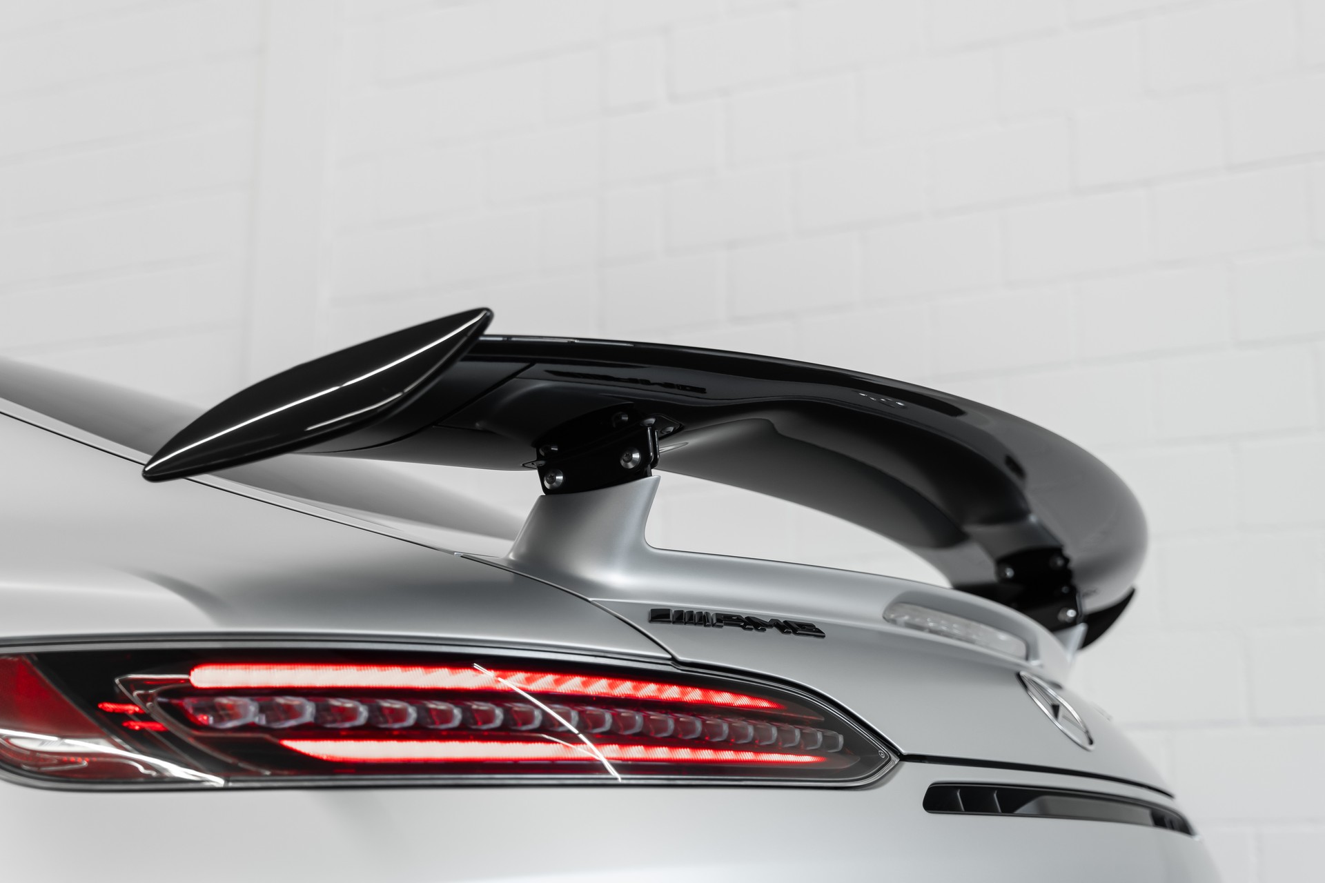 MERCEDES-BENZ AMG GT R Speedshift DCT-image-15