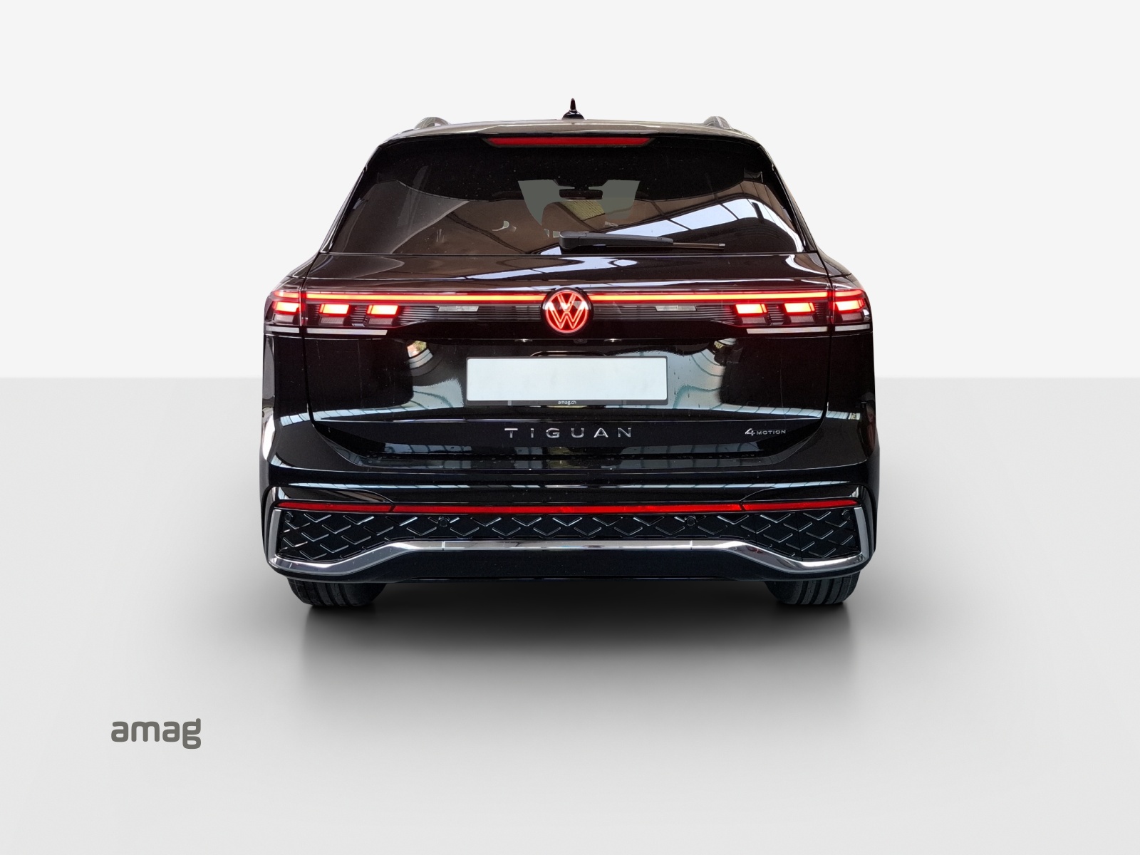 VW Tiguan 2.0 TSI DSG R-Line 4Motion-showroom-element-3