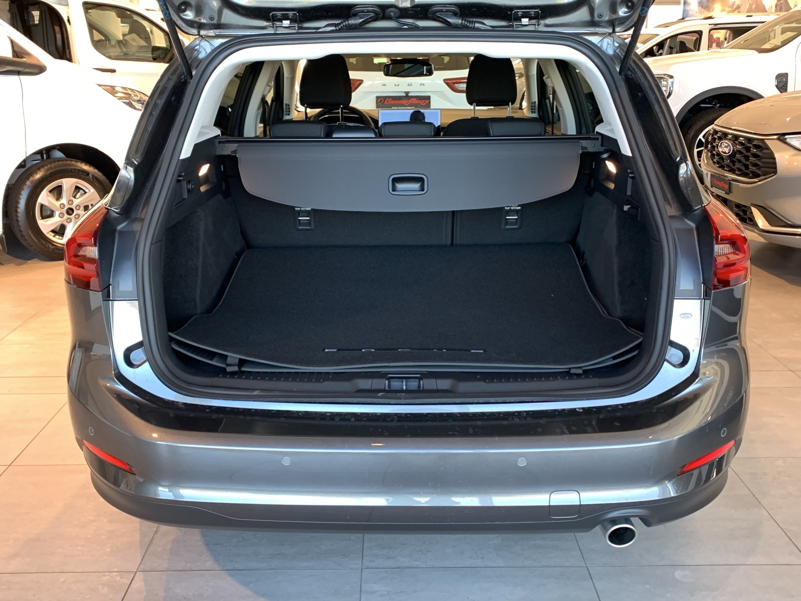 FORD Focus Station Wagon 1.0i EcoB Hybrid 155 Titanium-image-11