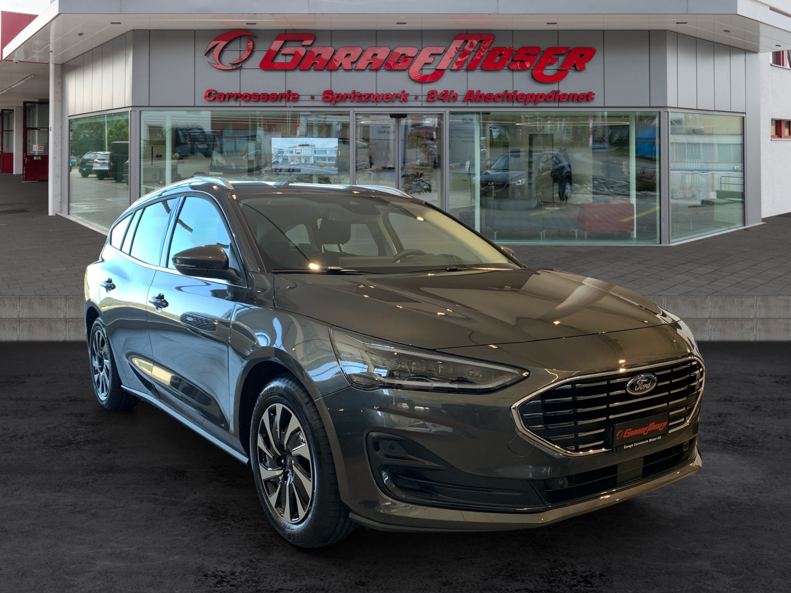 FORD Focus Station Wagon 1.0i EcoB Hybrid 155 Titanium-image-2