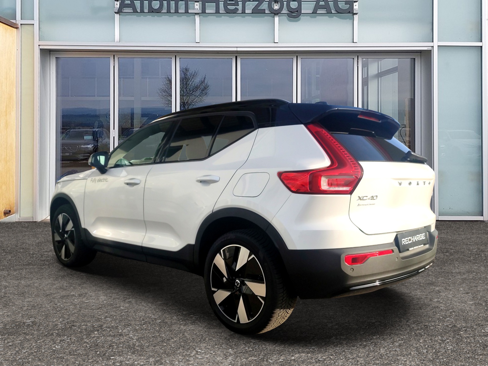 VOLVO XC40 E60 Core-showroom-element-2
