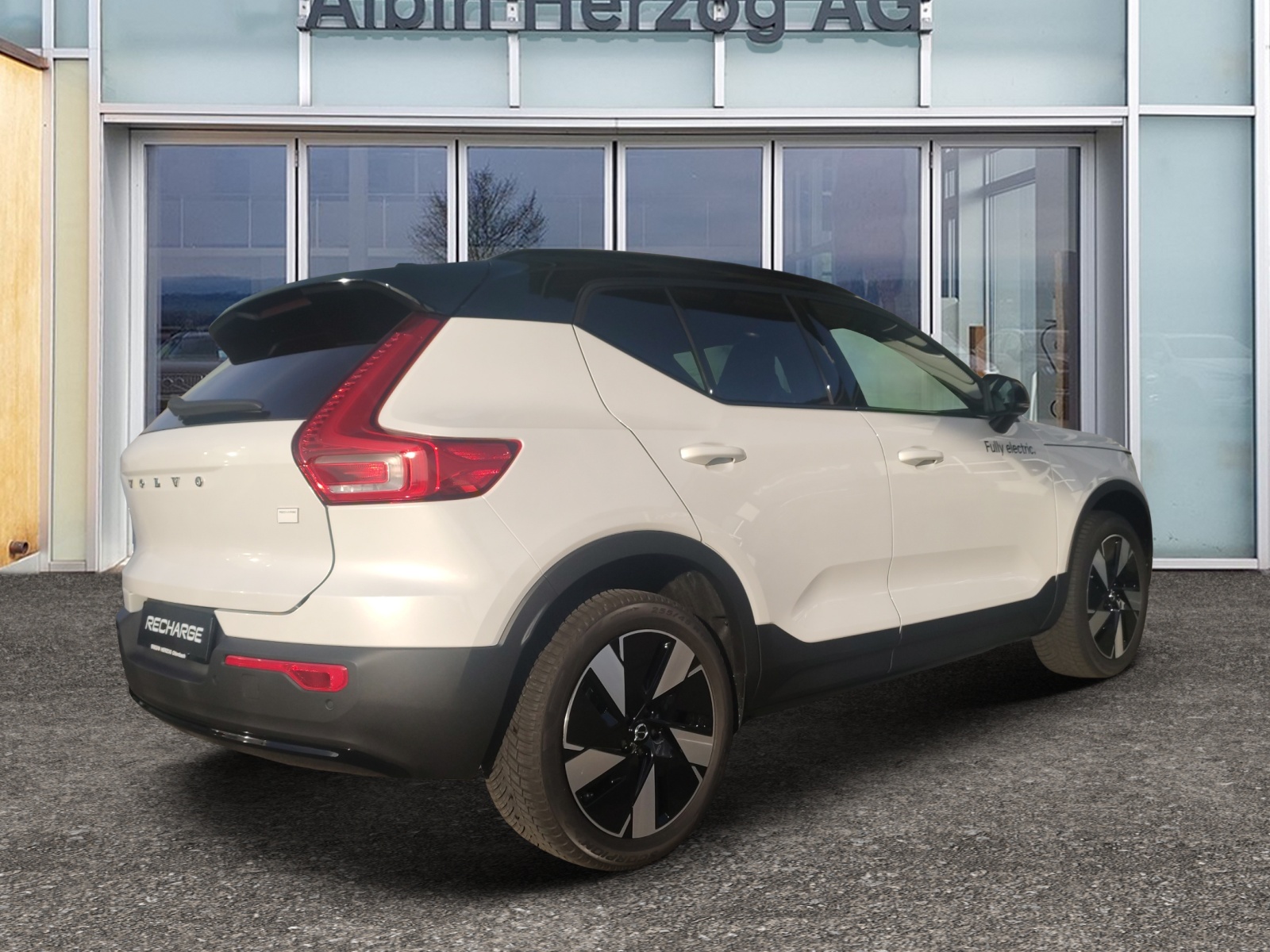 VOLVO XC40 E60 Core-showroom-element-3