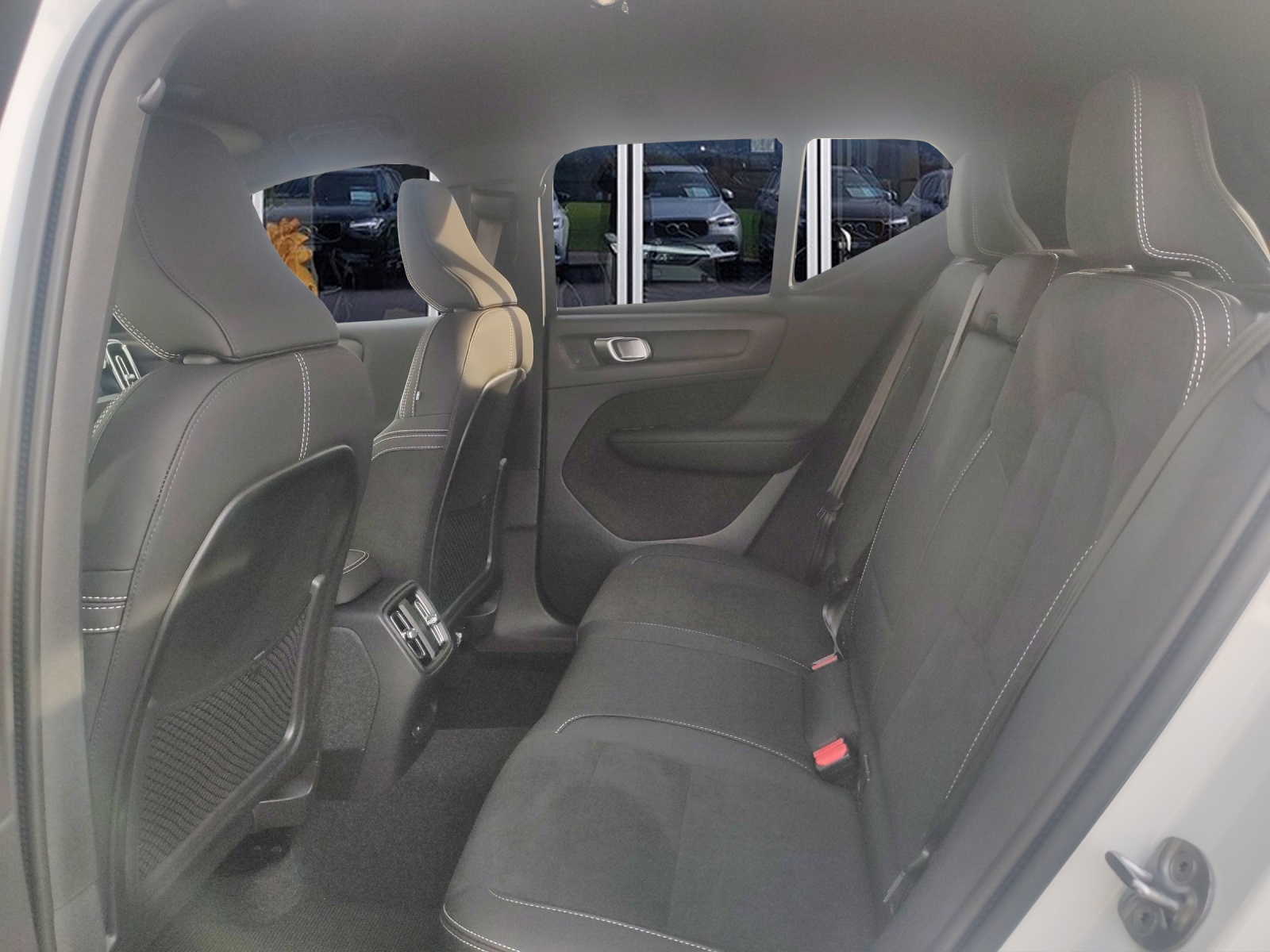 VOLVO XC40 E60 Core-image-7