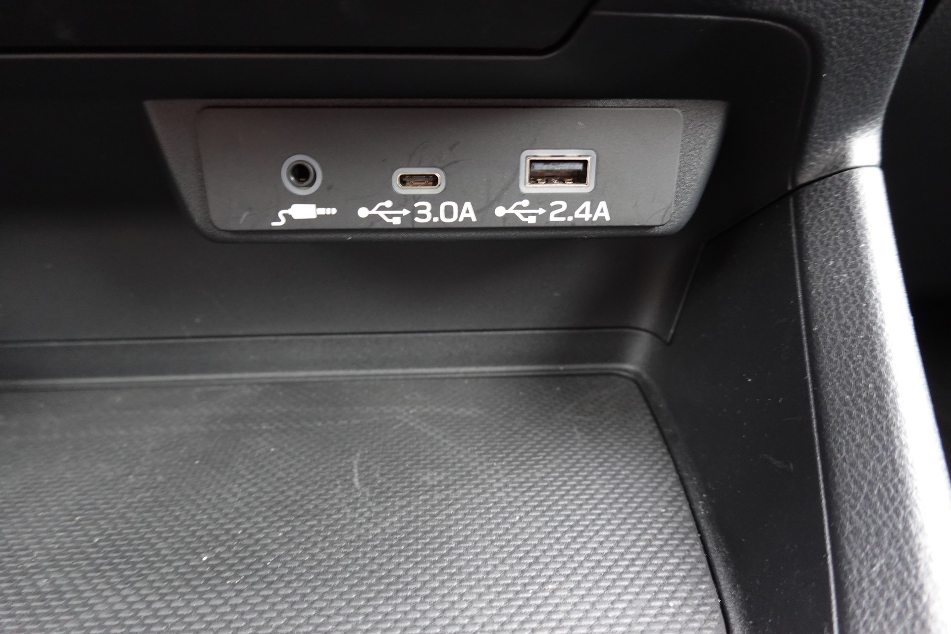 SUBARU Impreza 2.0 e-Boxer Luxury AWD Lineartronic - " Toit Ouvrant * CH Fahrzeug * 8 Roues Subaru* Apple Car Play "-image-16