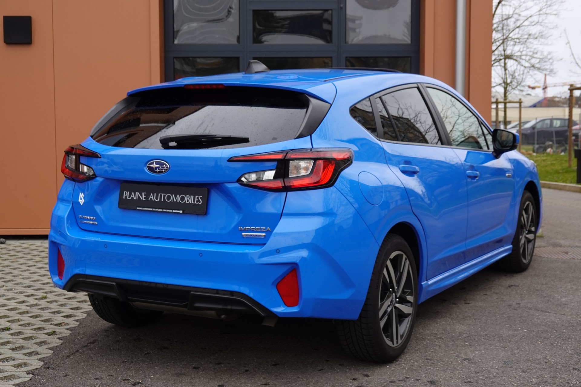 SUBARU Impreza 2.0 e-Boxer Luxury AWD Lineartronic - " Toit Ouvrant * CH Fahrzeug * 8 Roues Subaru* Apple Car Play "-image-6