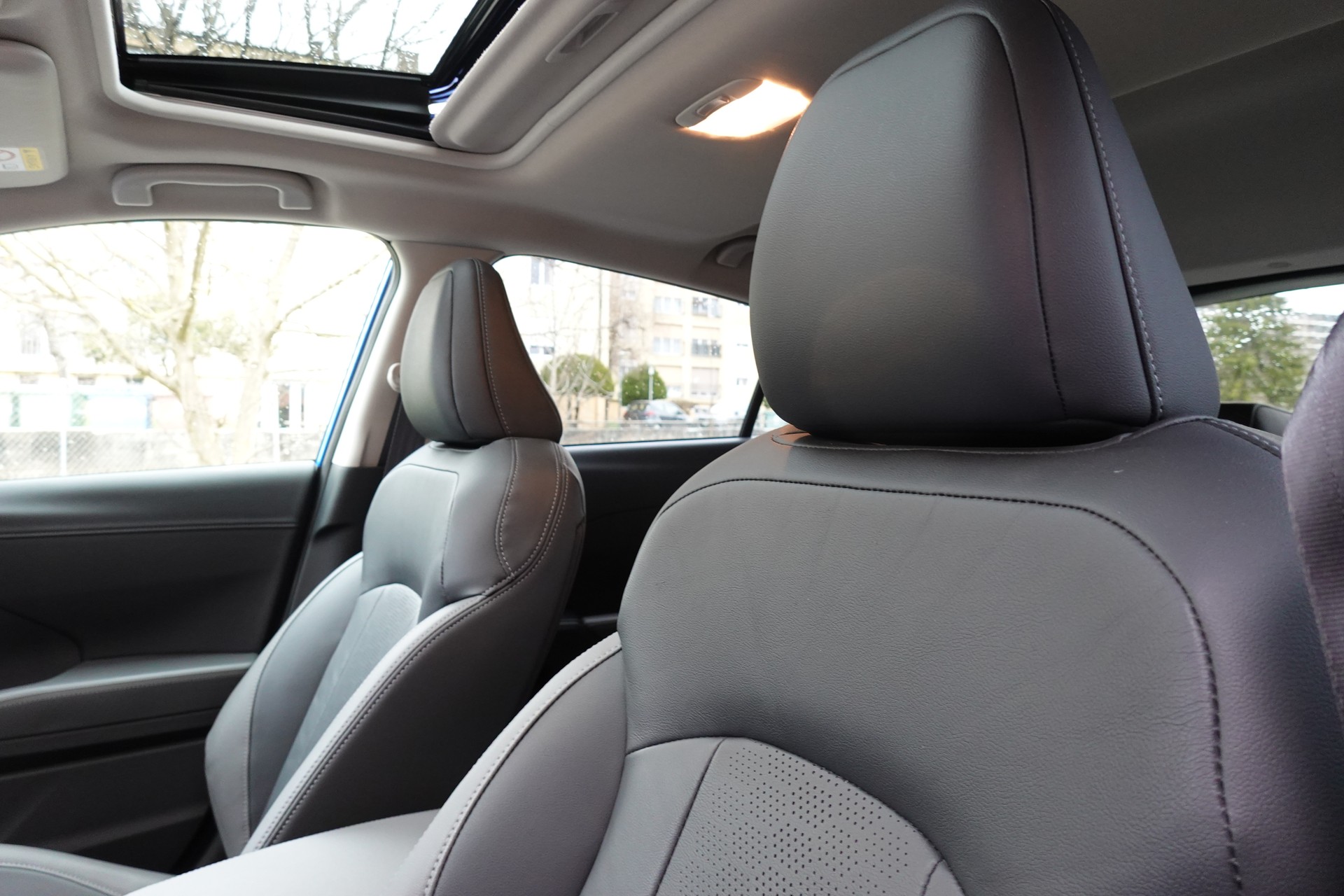 SUBARU Impreza 2.0 e-Boxer Luxury AWD Lineartronic - " Toit Ouvrant * CH Fahrzeug * 8 Roues Subaru* Apple Car Play "-image-25