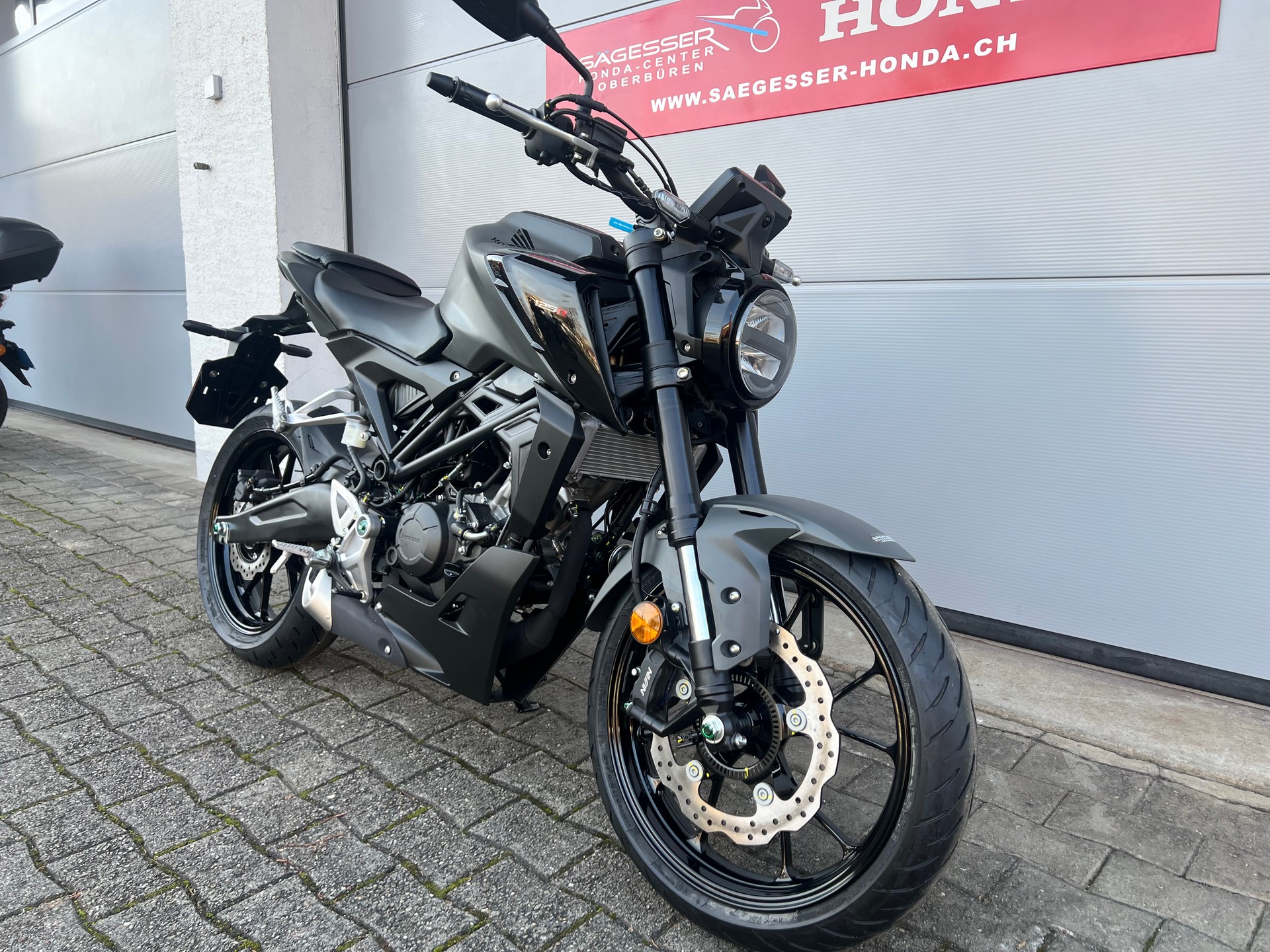 HONDA CB 125 R-image-1