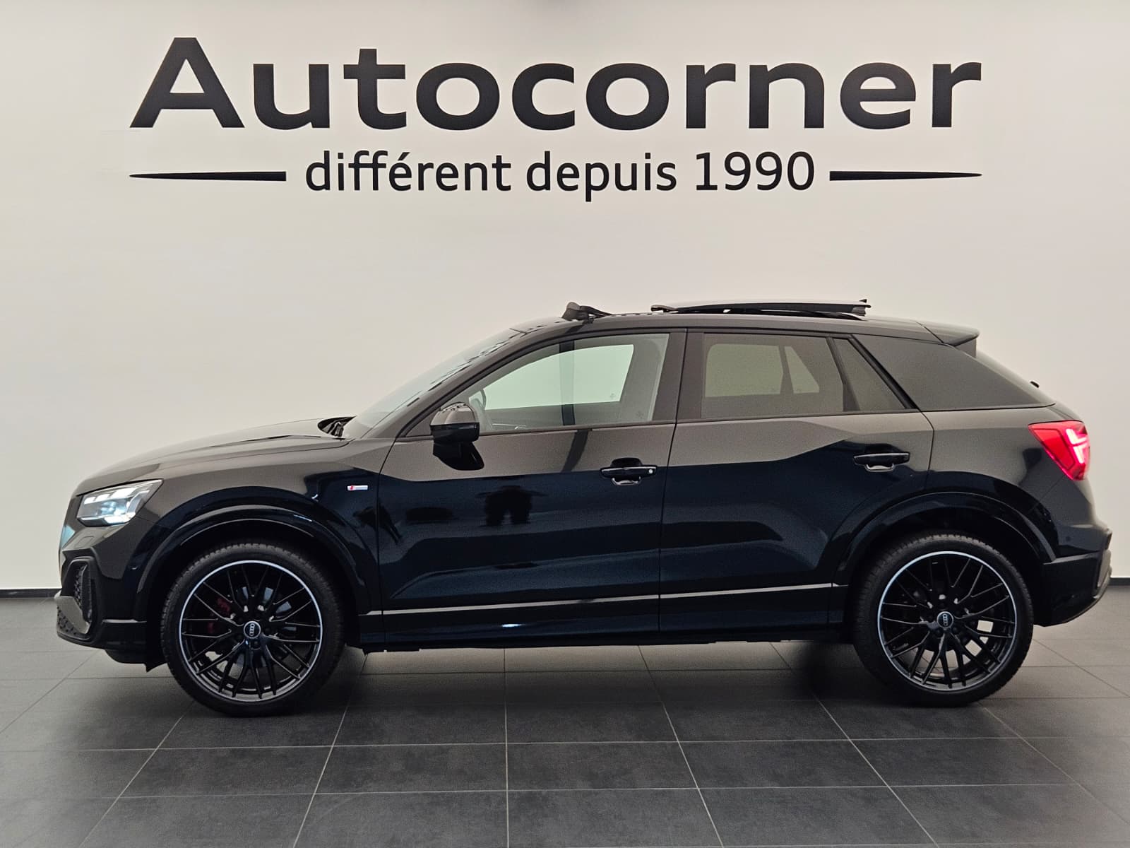 AUDI Q2 40 TFSI S line Attraction quattro S-tronic-image-4