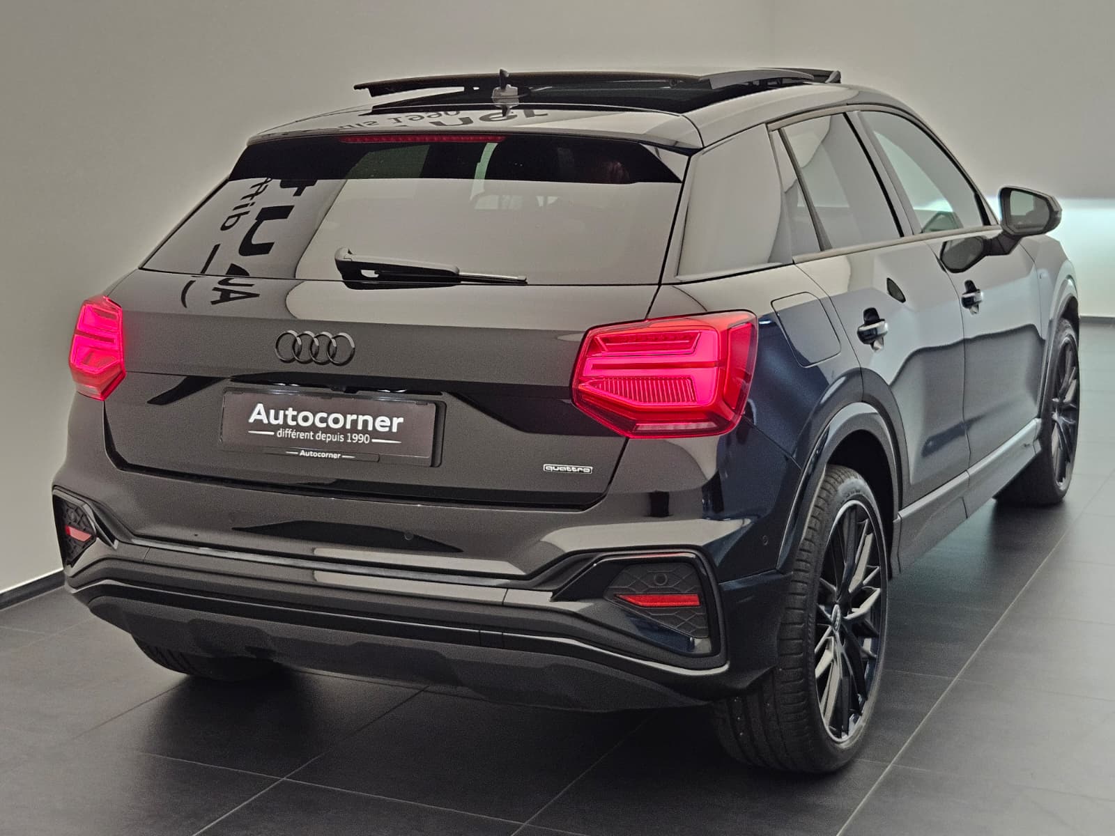 AUDI Q2 40 TFSI S line Attraction quattro S-tronic-image-6