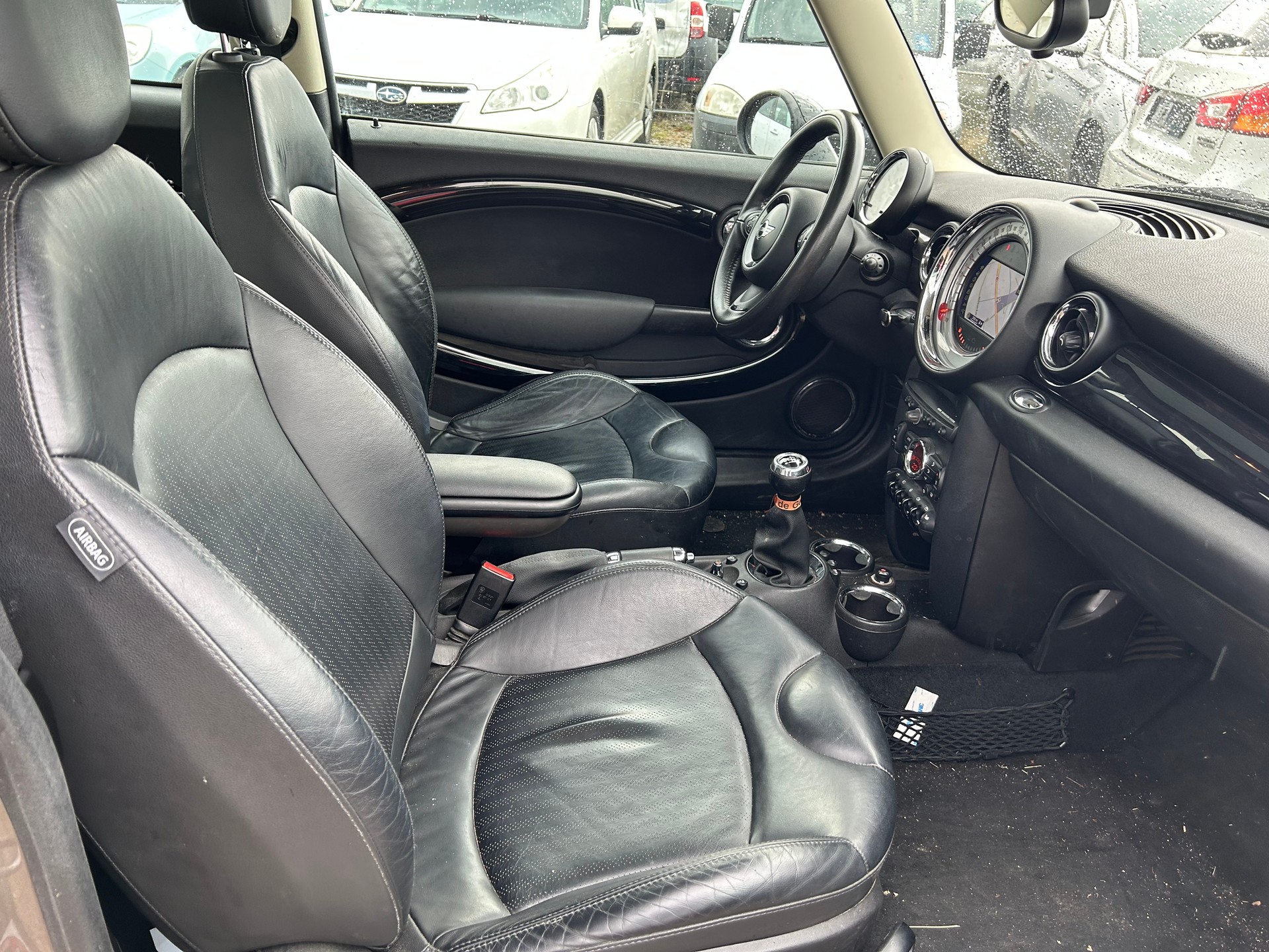 MINI Clubman Cooper-image-9