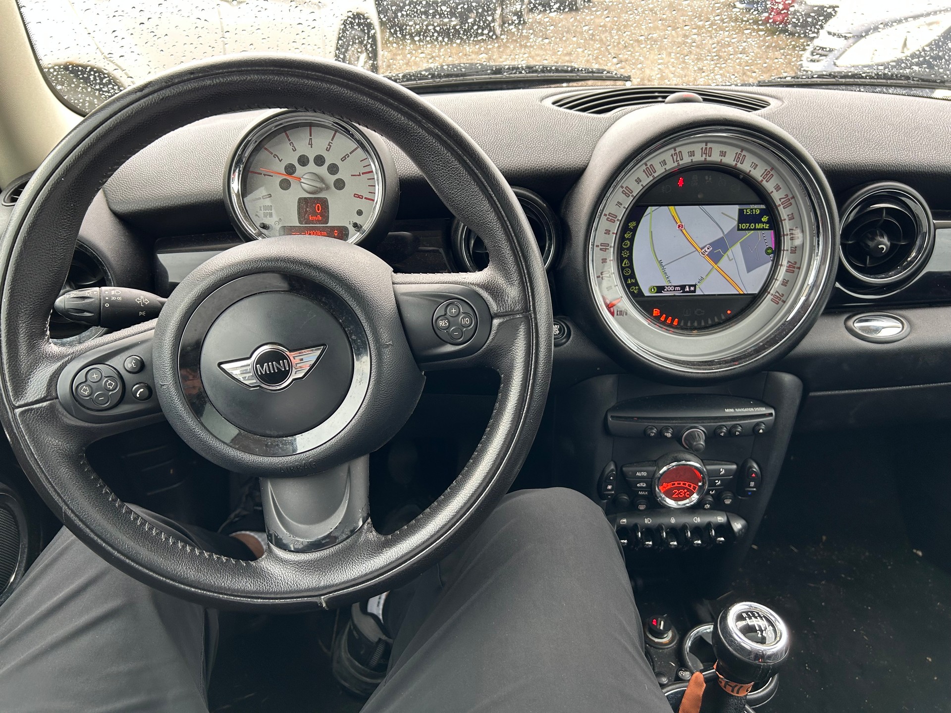 MINI Clubman Cooper-image-6