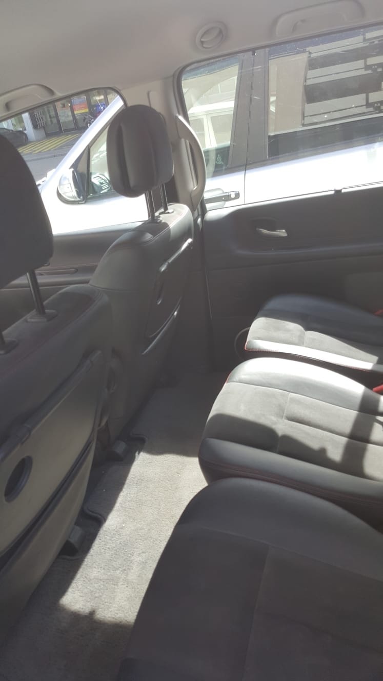 RENAULT Espace 2.0 dCi Swiss Edition Automatic-image-9
