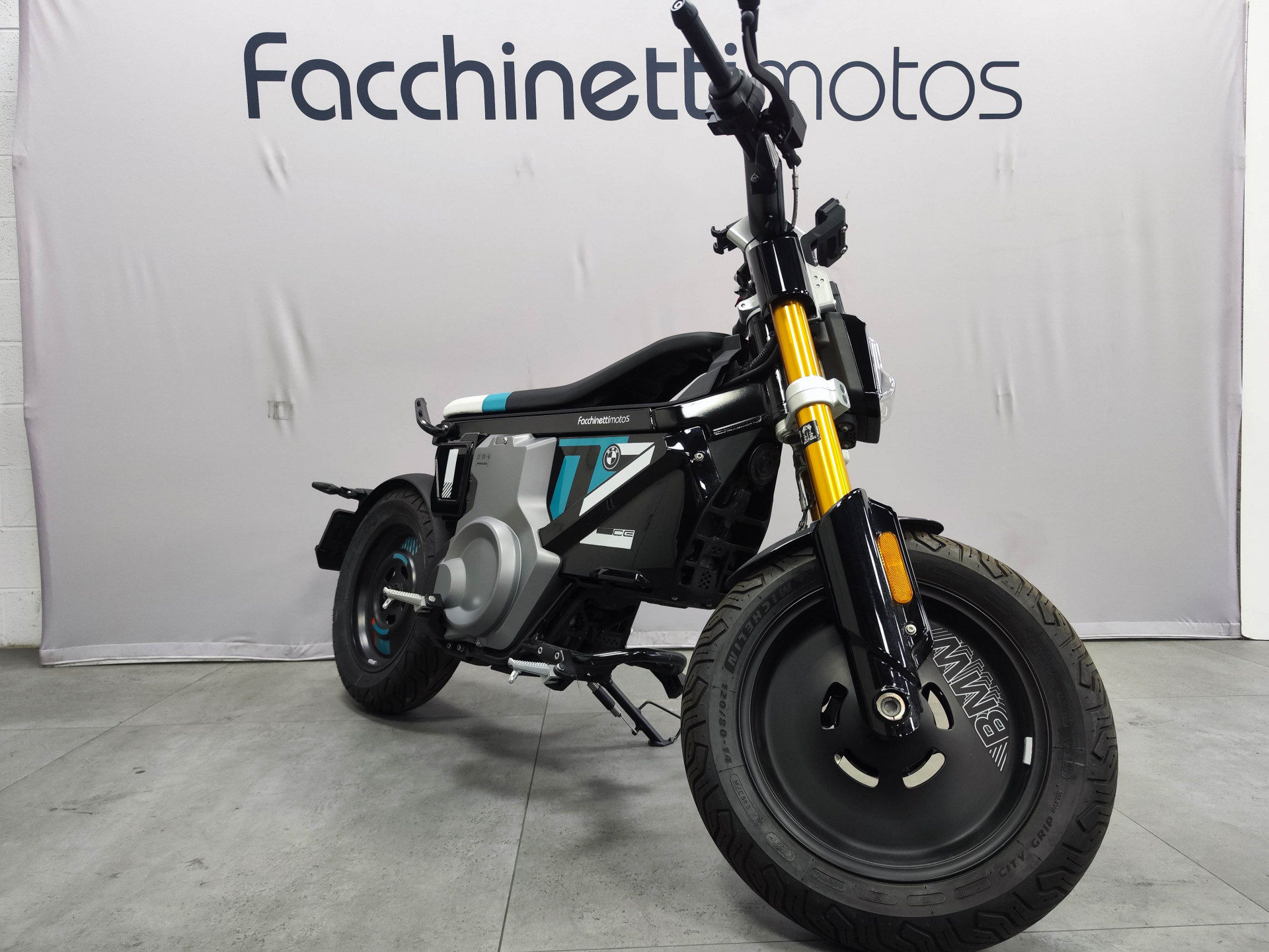 BMW CE 02 Highline *** version 4kW - Permis AM/A1 ***-image-1