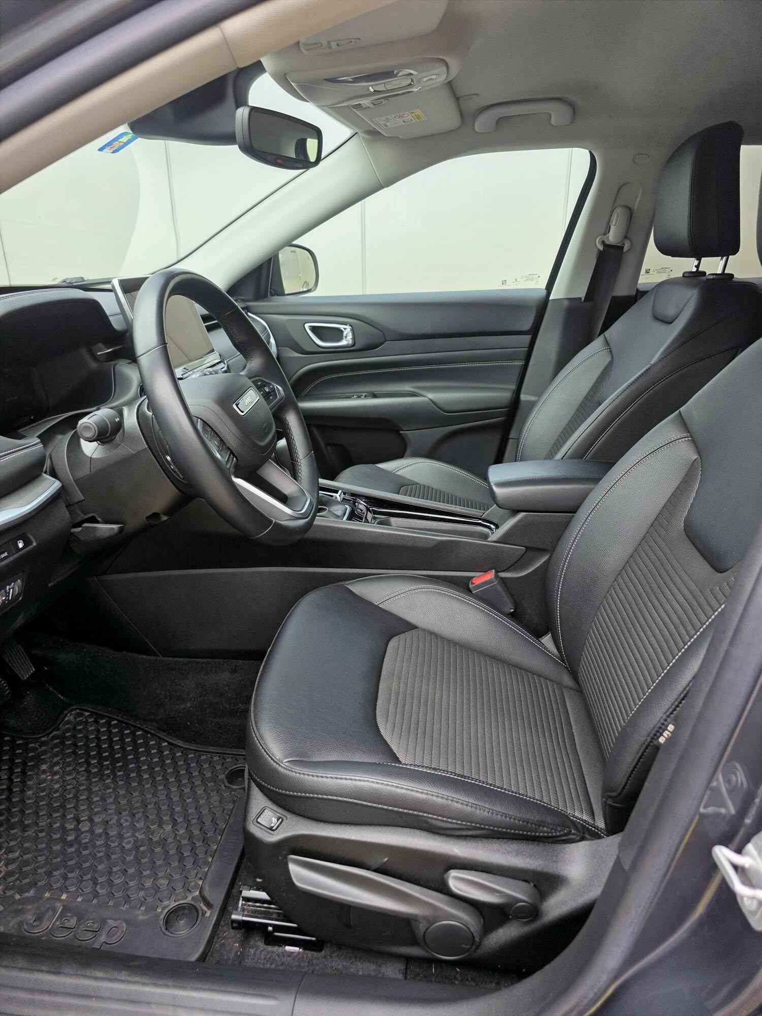 JEEP Compass 1.3 T PHEV Limited Plus AWD-image-5
