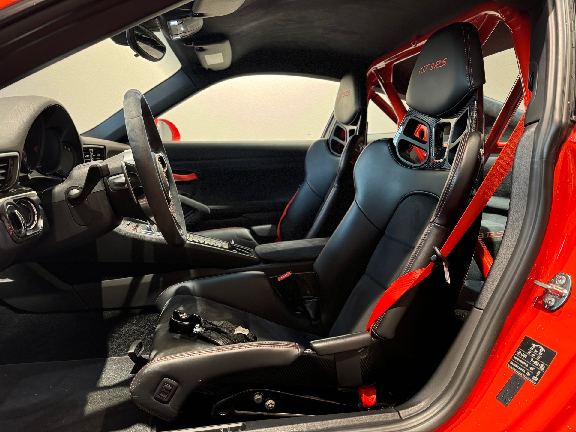 PORSCHE 911 GT3 RS PDK LAVA ORANGE đ 1119.-- pro Monat-image-13