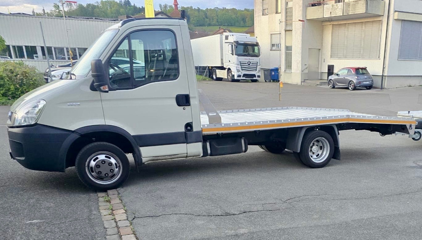 IVECO 35 C 15-image-5