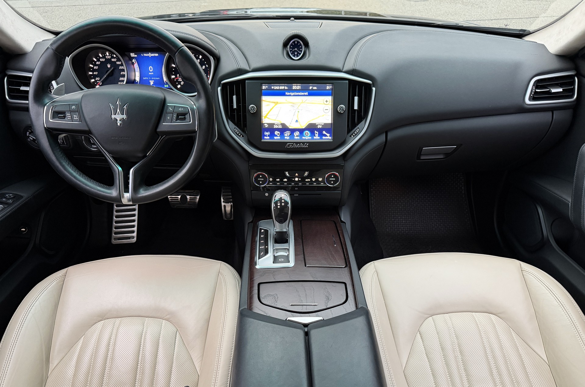 MASERATI Ghibli S Q4 3.0 V6 Automatica / aus 1.Hand-image-13
