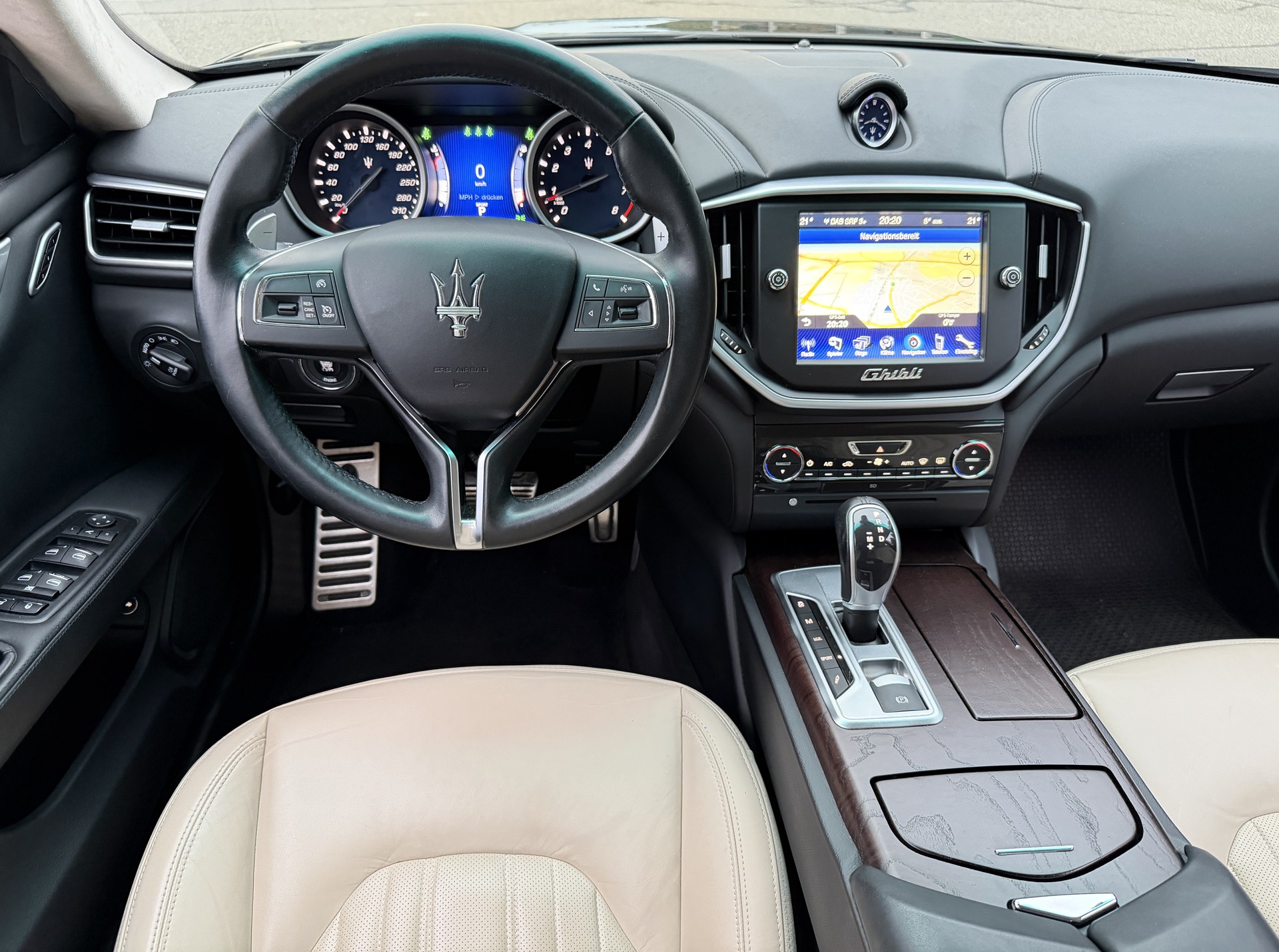 MASERATI Ghibli S Q4 3.0 V6 Automatica / aus 1.Hand-image-12