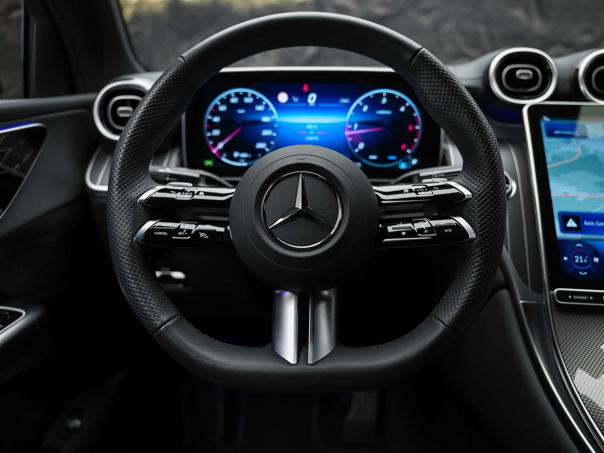 MERCEDES-BENZ GLC Coupé 220 d AMG Line 4Matic 9G-Tronic *21 Zoll*AMG Line Advanced Paket*Digital Light*-image-18