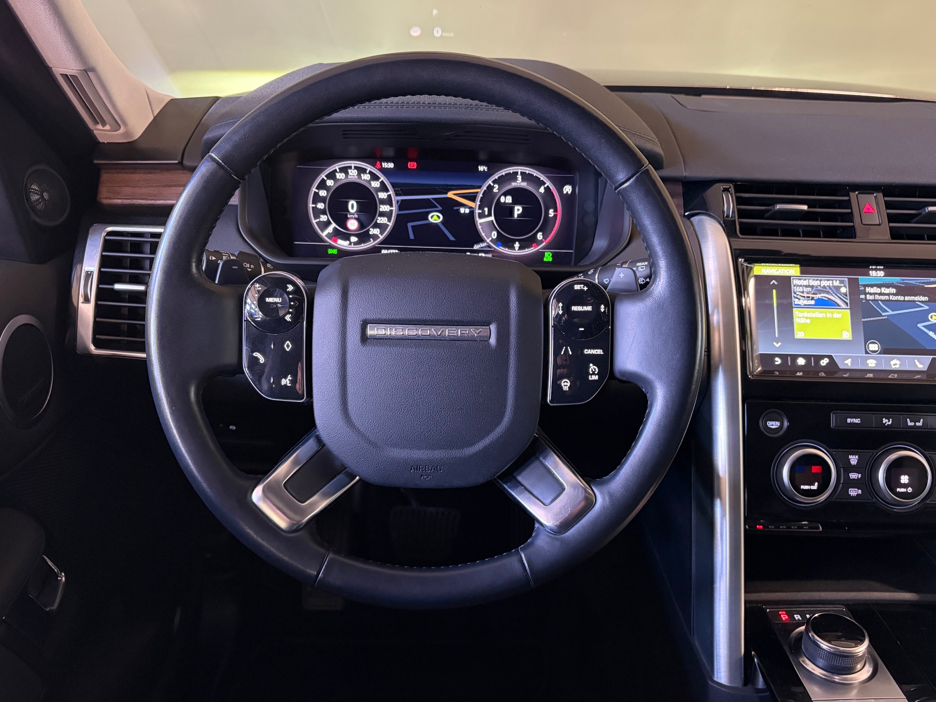 LAND ROVER Discovery 3.0 SDV6 HSE Automatic*CH-Fahrzeug*-image-20